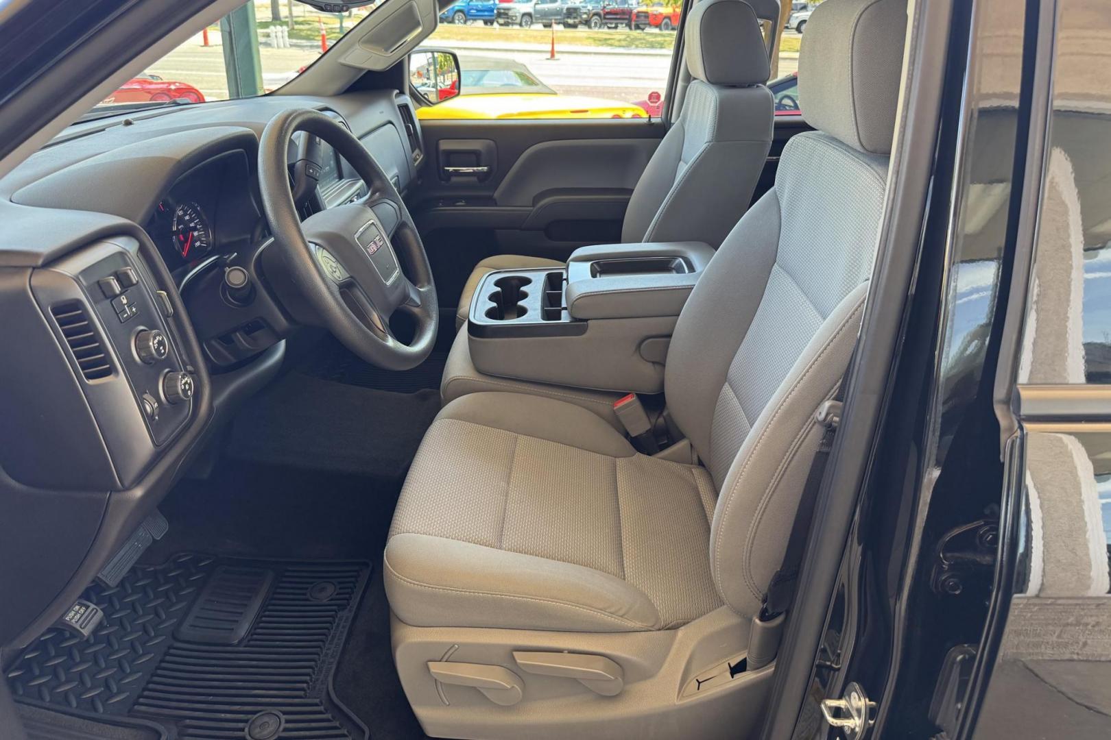 2018 Onyx Black /Dark Ash GMC Sierra 1500 Elevation (1GTV2LEC7JZ) with an V8 5.3 Liter engine, Automatic 6 Speed transmission, located at 2304 W. Main St., Boise, ID, 83702, (208) 342-7777, 43.622105, -116.218658 - New Tires! Low Mileage! Ready To Go! - Photo#9
