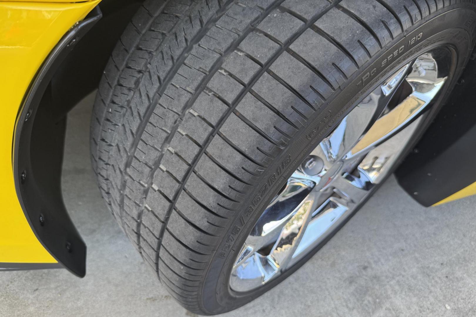 2011 Velocity Yellow /Ebony Chevrolet Corvette Grand Sport 3LT (1G1YW2DWXB5) with an V8 6.2 Liter engine, Automatic 6 Speed transmission, located at 2304 W. Main St., Boise, ID, 83702, (208) 342-7777, 43.622105, -116.218658 - Photo#11