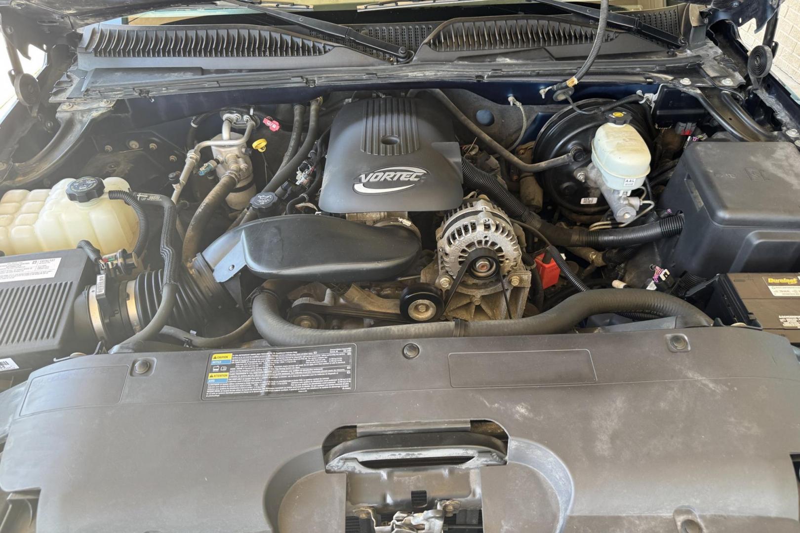 2007 Blue /Gray Chevrolet Silverado 1500 LT (2GCEK13Z171) with an V8 5.3 Liter engine, Automatic transmission, located at 2304 W. Main St., Boise, ID, 83702, (208) 342-7777, 43.622105, -116.218658 - Low Mileage, Crew Cab Chevrolet 4x4! - Photo#11