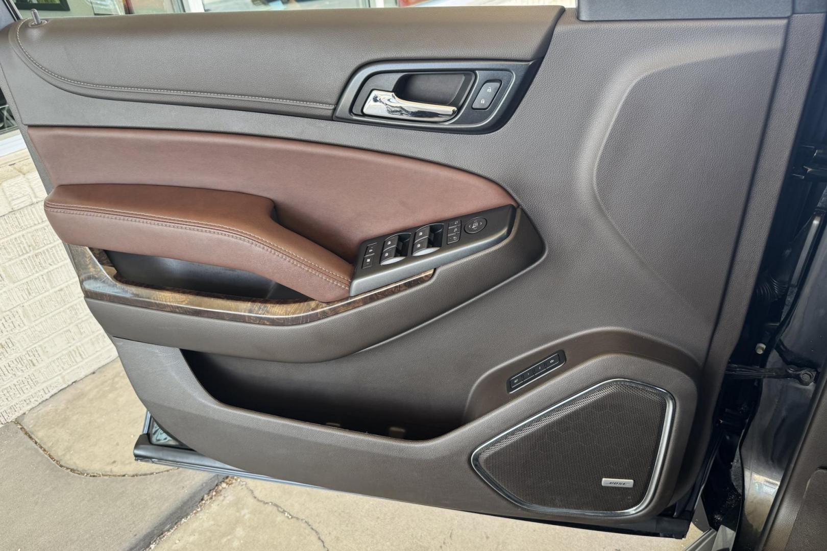 2019 Black /Cocoa With Mahogany Chevrolet Tahoe Premier (1GNSKCKJ9KR) with an V8 6.2 Liter engine, Automatic 10 Speed transmission, located at 2304 W. Main St., Boise, ID, 83702, (208) 342-7777, 43.622105, -116.218658 - Well Optioned! Ready To Haul Family And Toys! - Photo#10