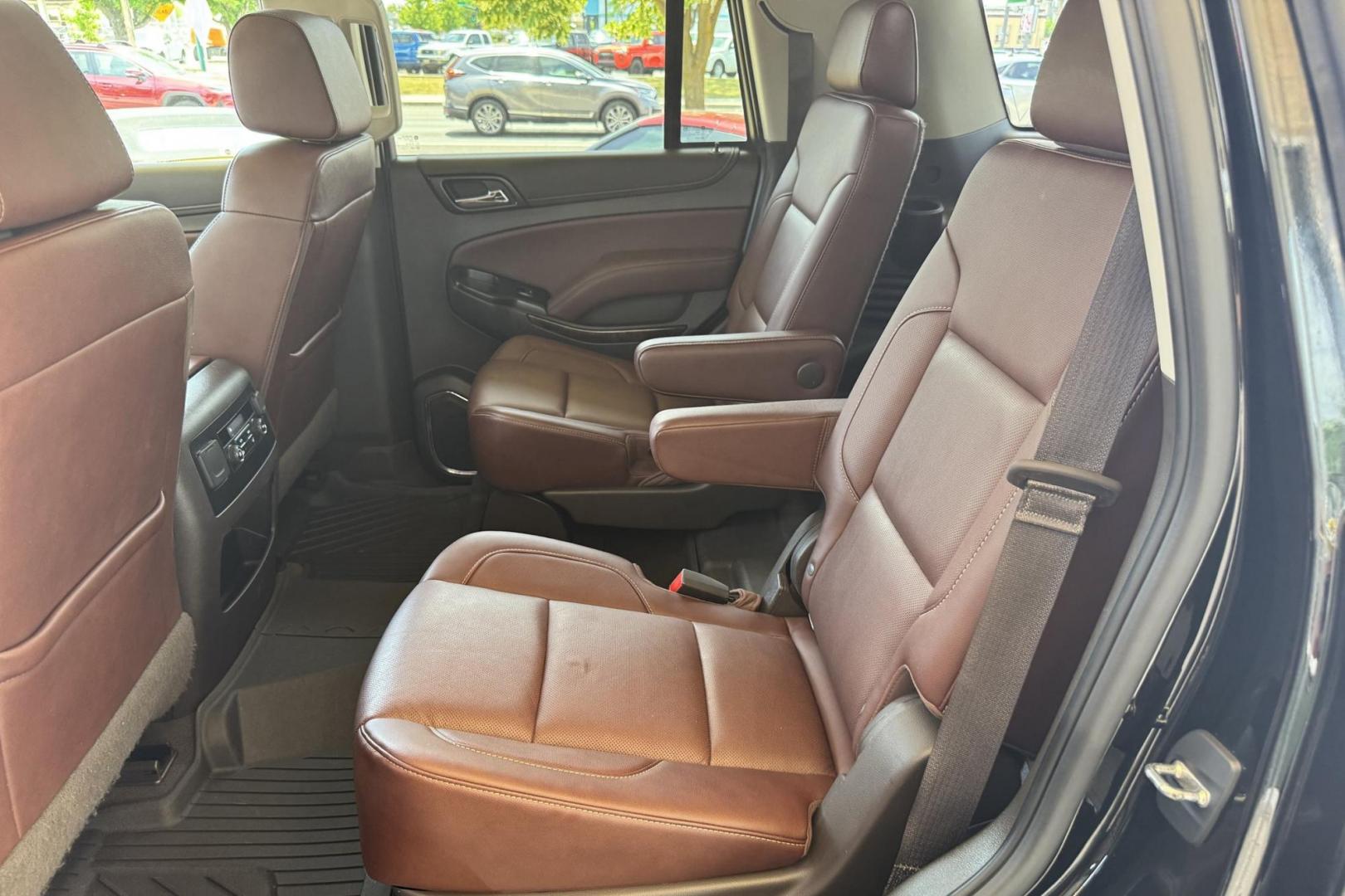 2019 Black /Cocoa With Mahogany Chevrolet Tahoe Premier (1GNSKCKJ9KR) with an V8 6.2 Liter engine, Automatic 10 Speed transmission, located at 2304 W. Main St., Boise, ID, 83702, (208) 342-7777, 43.622105, -116.218658 - Well Optioned! Ready To Haul Family And Toys! - Photo#15