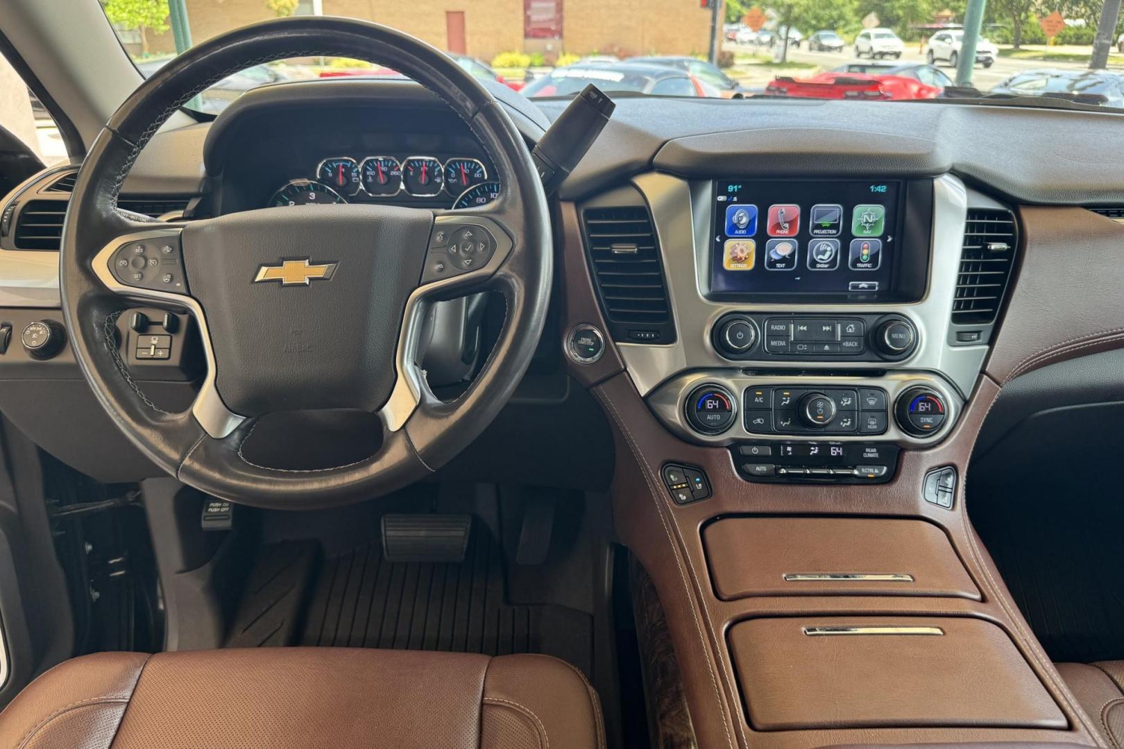 2019 Black /Cocoa With Mahogany Chevrolet Tahoe Premier (1GNSKCKJ9KR) with an V8 6.2 Liter engine, Automatic 10 Speed transmission, located at 2304 W. Main St., Boise, ID, 83702, (208) 342-7777, 43.622105, -116.218658 - Well Optioned! Ready To Haul Family And Toys! - Photo#17