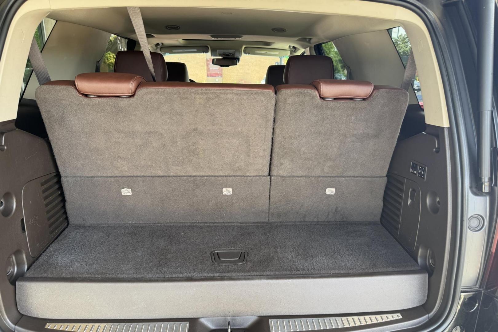 2019 Black /Cocoa With Mahogany Chevrolet Tahoe Premier (1GNSKCKJ9KR) with an V8 6.2 Liter engine, Automatic 10 Speed transmission, located at 2304 W. Main St., Boise, ID, 83702, (208) 342-7777, 43.622105, -116.218658 - Well Optioned! Ready To Haul Family And Toys! - Photo#24