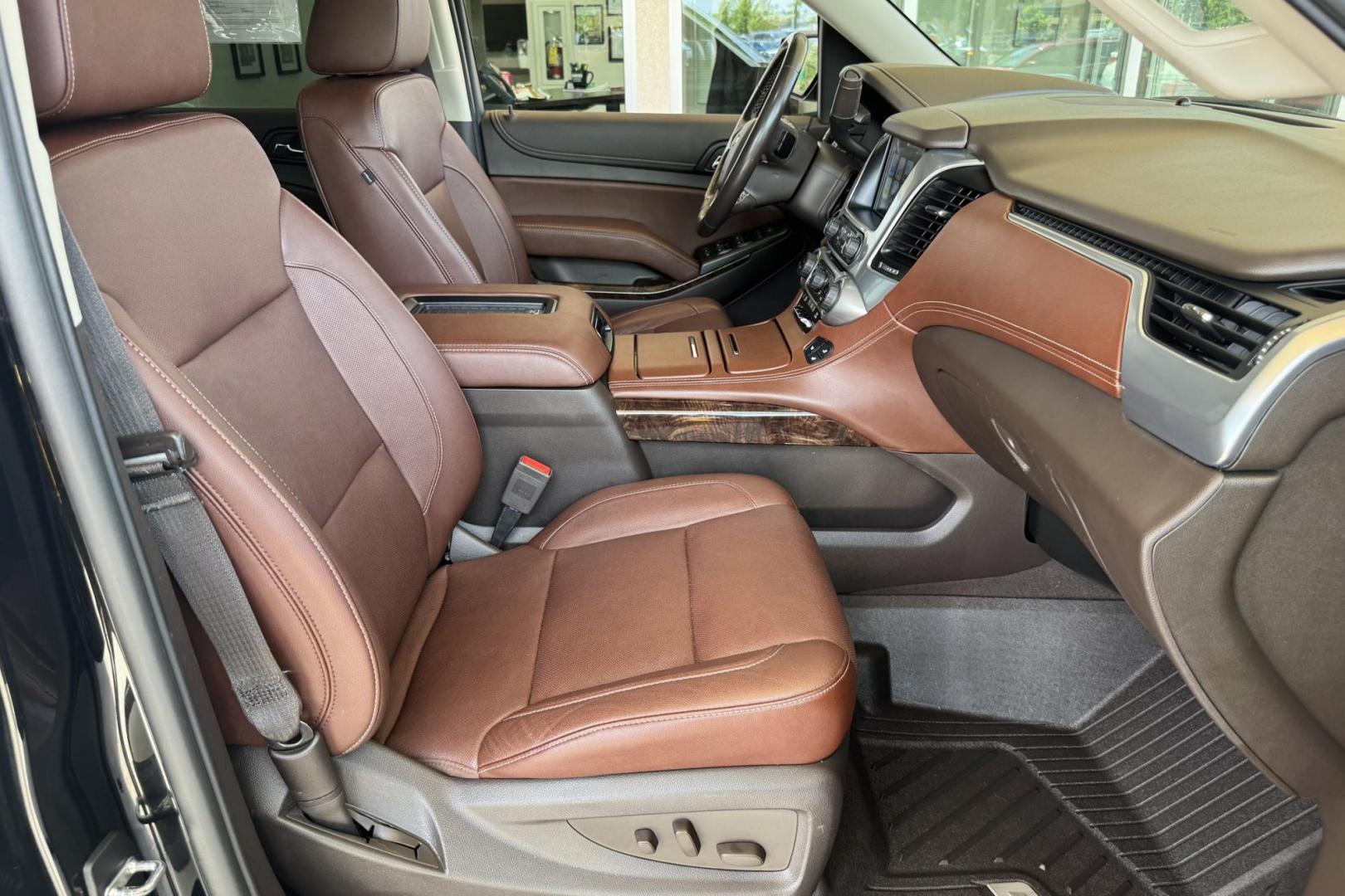 2019 Black /Cocoa With Mahogany Chevrolet Tahoe Premier (1GNSKCKJ9KR) with an V8 6.2 Liter engine, Automatic 10 Speed transmission, located at 2304 W. Main St., Boise, ID, 83702, (208) 342-7777, 43.622105, -116.218658 - Well Optioned! Ready To Haul Family And Toys! - Photo#22