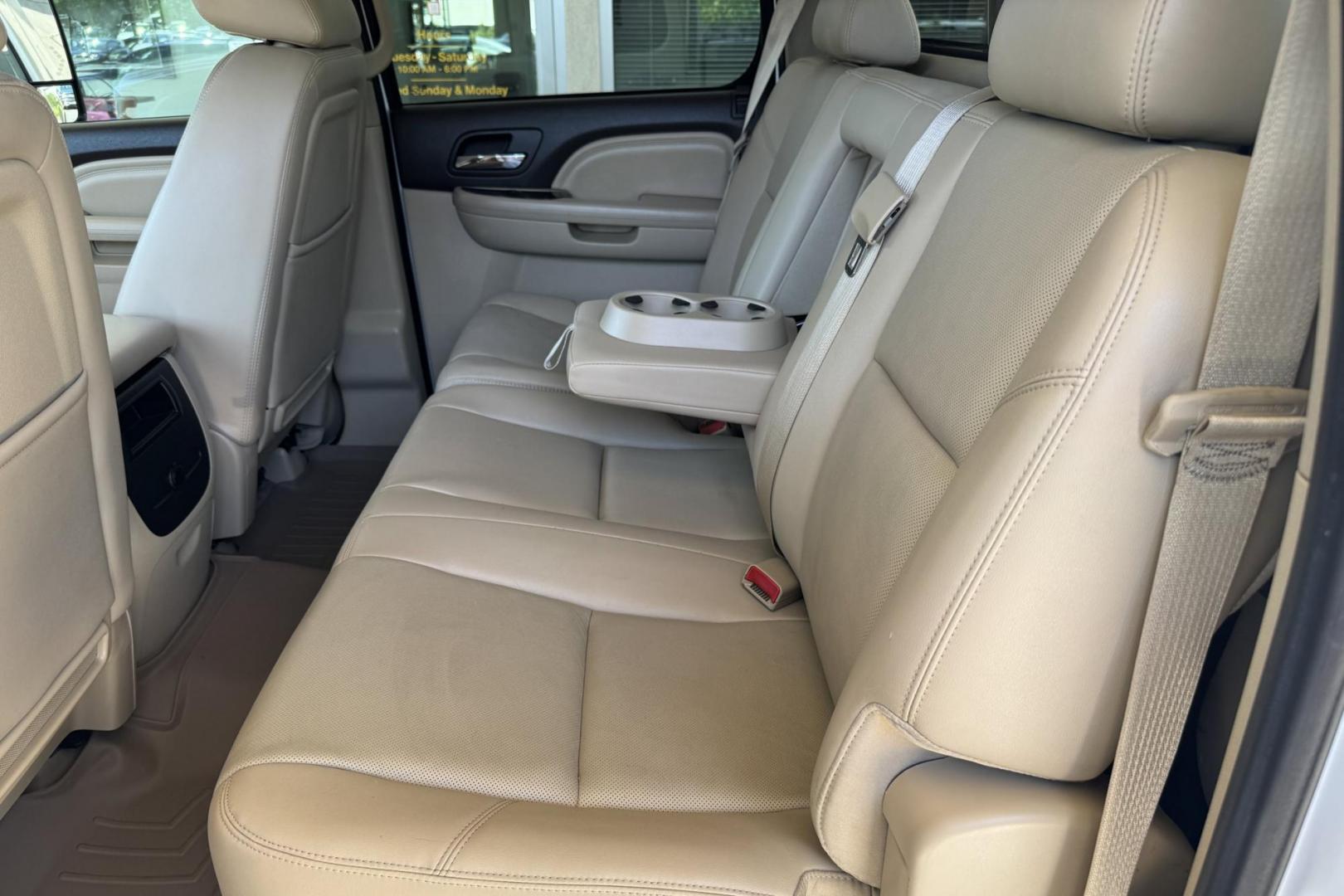 2014 Summit White /Oak GMC Sierra 2500HD Denali (1GT125E86EF) with an V8 6.6 Liter Turbo Duramax Diesel engine, Automatic 6 Speed With Overdrive Allison transmission, located at 2304 W. Main St., Boise, ID, 83702, (208) 342-7777, 43.622105, -116.218658 - Highly Optioned And Low Mileage Denali Crew Cab Long Bed! - Photo#11