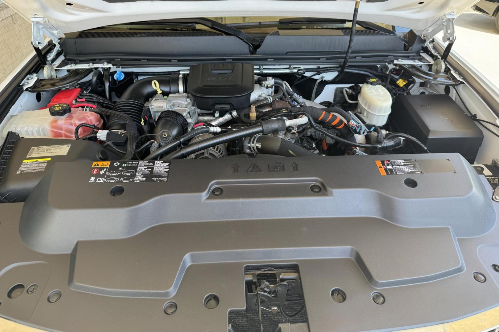 2014 Summit White /Oak GMC Sierra 2500HD Denali (1GT125E86EF) with an V8 6.6 Liter Turbo Duramax Diesel engine, Automatic 6 Speed With Overdrive Allison transmission, located at 2304 W. Main St., Boise, ID, 83702, (208) 342-7777, 43.622105, -116.218658 - Highly Optioned And Low Mileage Denali Crew Cab Long Bed! - Photo#17
