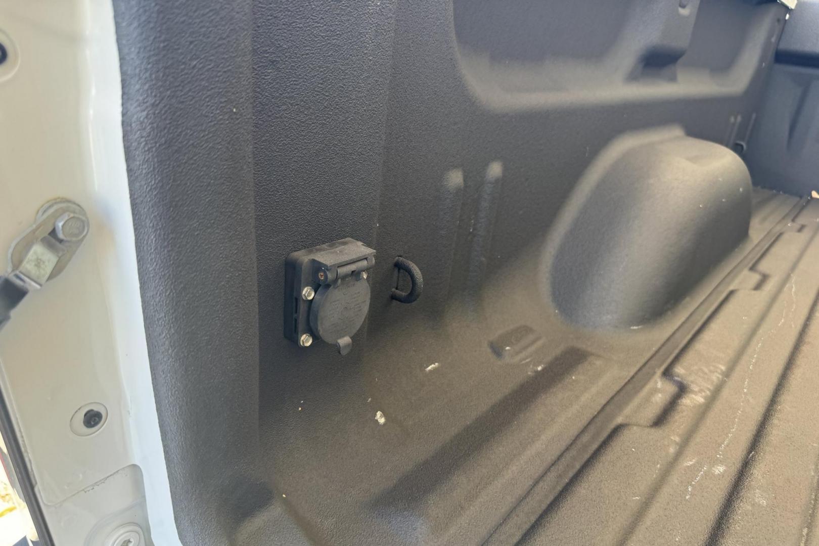 2014 Summit White /Oak GMC Sierra 2500HD Denali (1GT125E86EF) with an V8 6.6 Liter Turbo Duramax Diesel engine, Automatic 6 Speed With Overdrive Allison transmission, located at 2304 W. Main St., Boise, ID, 83702, (208) 342-7777, 43.622105, -116.218658 - Highly Optioned And Low Mileage Denali Crew Cab Long Bed! - Photo#23