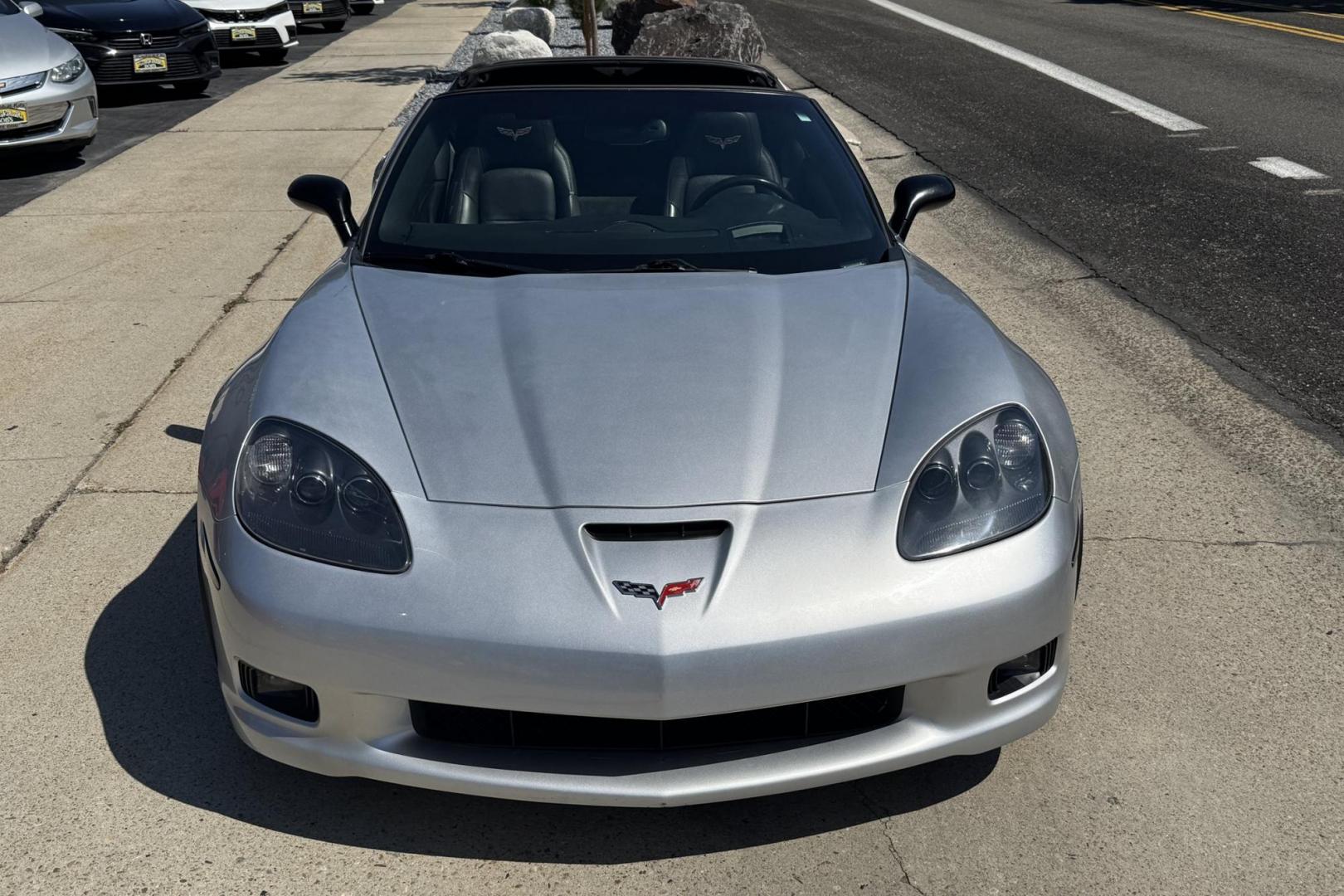 2011 Blade Silver Metallic /Ebony Chevrolet Corvette Grand Sport 3LT (1G1YW2DW7B5) with an V8 6.2 Liter engine, Automatic 6 Speed transmission, located at 2304 W. Main St., Boise, ID, 83702, (208) 342-7777, 43.622105, -116.218658 - Stunning 3LT Grand Sport Corvette! - Photo#3