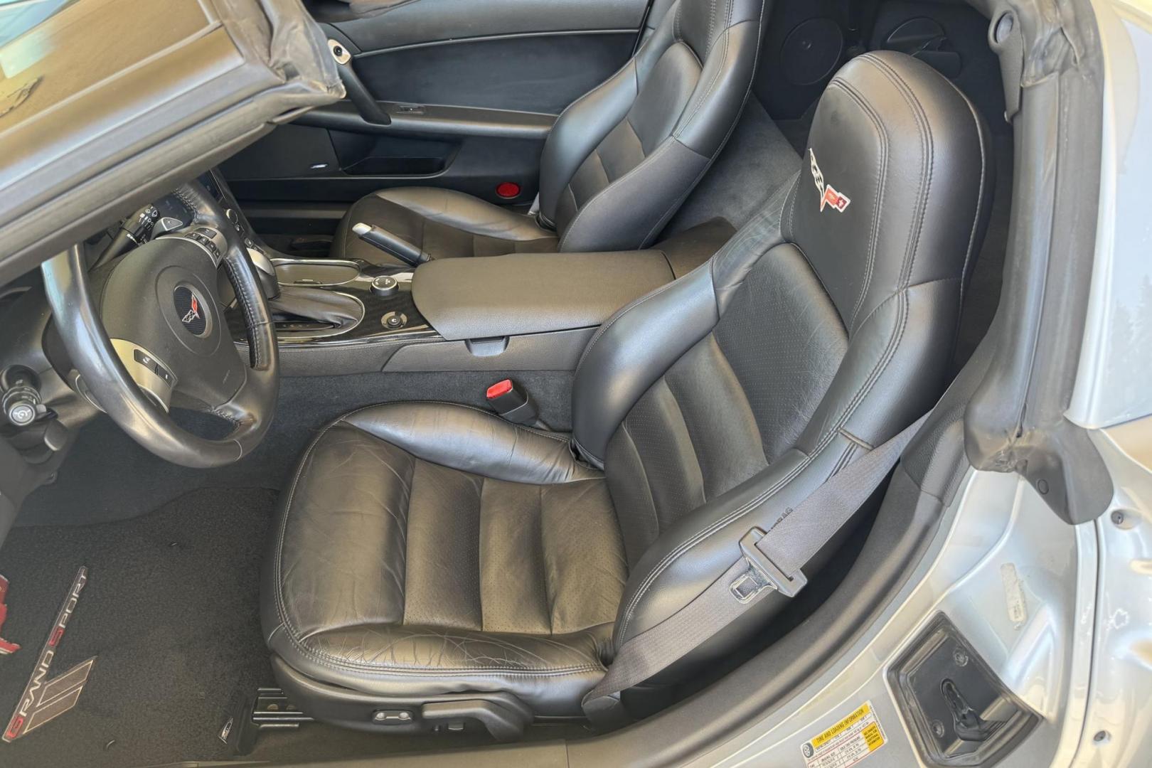 2011 Blade Silver Metallic /Ebony Chevrolet Corvette Grand Sport 3LT (1G1YW2DW7B5) with an V8 6.2 Liter engine, Automatic 6 Speed transmission, located at 2304 W. Main St., Boise, ID, 83702, (208) 342-7777, 43.622105, -116.218658 - Stunning 3LT Grand Sport Corvette! - Photo#7