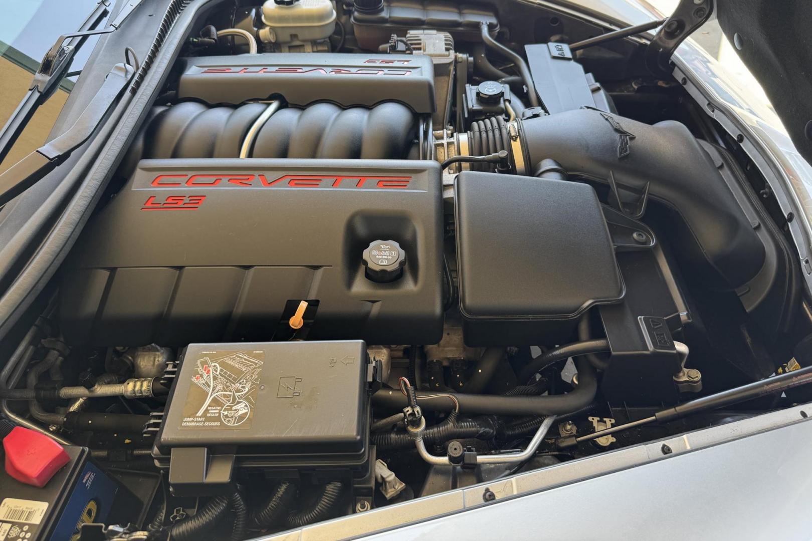 2011 Blade Silver Metallic /Ebony Chevrolet Corvette Grand Sport 3LT (1G1YW2DW7B5) with an V8 6.2 Liter engine, Automatic 6 Speed transmission, located at 2304 W. Main St., Boise, ID, 83702, (208) 342-7777, 43.622105, -116.218658 - Stunning 3LT Grand Sport Corvette! - Photo#10