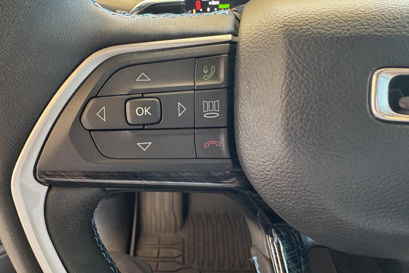2022 Bright White Clearcoat /Black Jeep Grand Cherokee 4xe Trailhawk (1C4RJYC6XN8) with an 4 Cyl 2.0 Liter Turbo Hybrid engine, Automatic 8 Speed transmission, located at 2304 W. Main St., Boise, ID, 83702, (208) 342-7777, 43.622105, -116.218658 - Photo#15