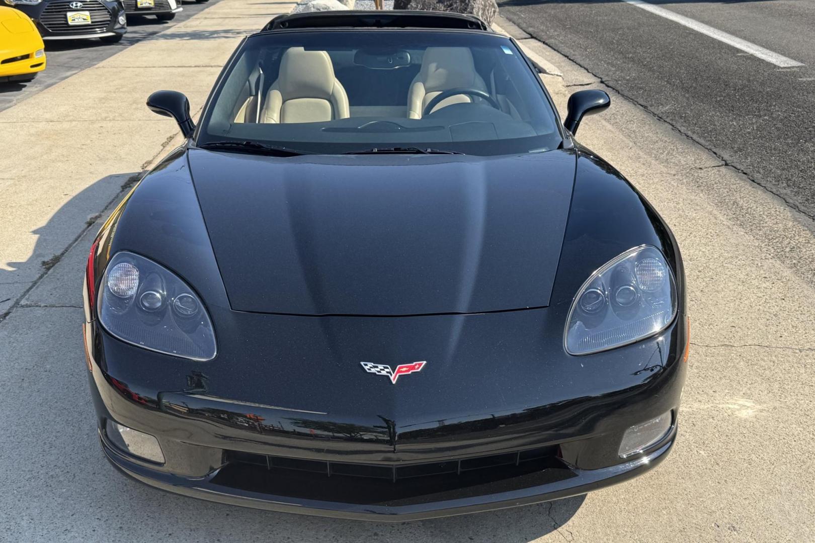 2008 Black /Tan Chevrolet Corvette 2LT (1G1YY26W785) with an V8 6.2 Liter engine, Automatic 6 Speed transmission, located at 2304 W. Main St., Boise, ID, 83702, (208) 342-7777, 43.622105, -116.218658 - Photo#3