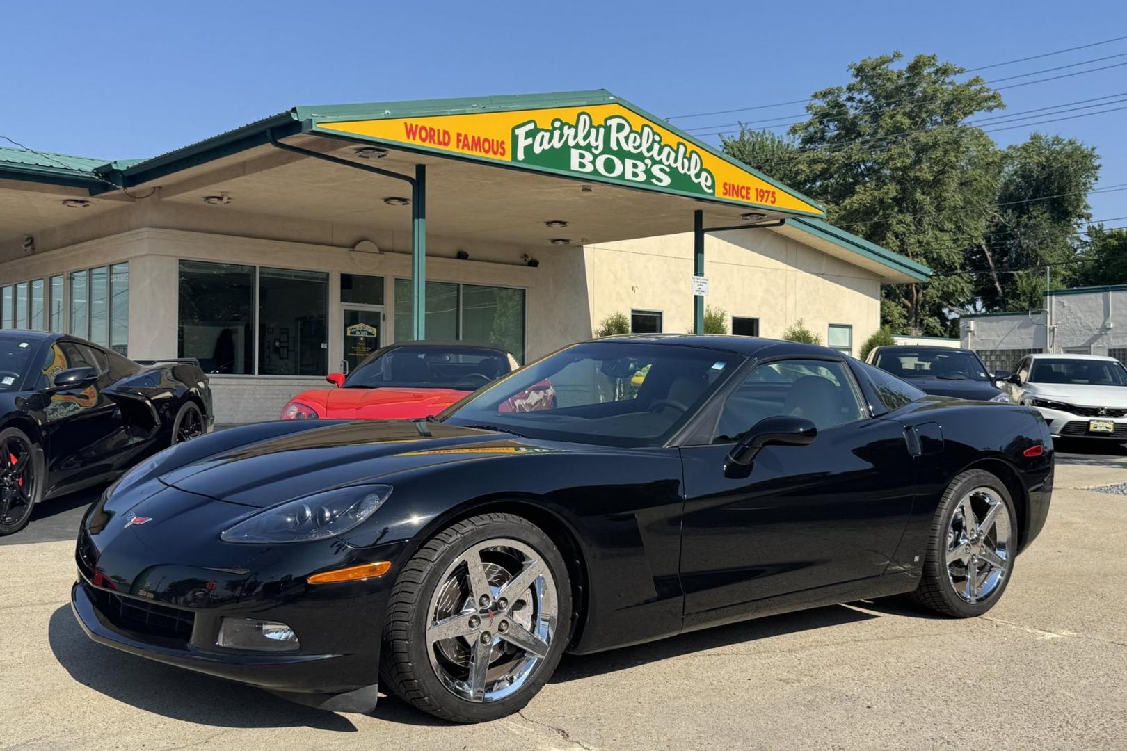 2008 Black /Tan Chevrolet Corvette 2LT (1G1YY26W785) with an V8 6.2 Liter engine, Automatic 6 Speed transmission, located at 2304 W. Main St., Boise, ID, 83702, (208) 342-7777, 43.622105, -116.218658 - Photo#18