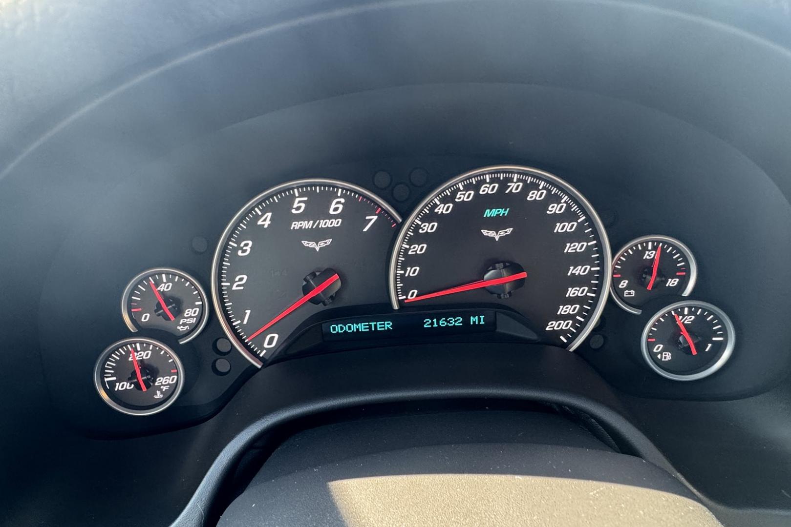 2008 Black /Tan Chevrolet Corvette 2LT (1G1YY26W785) with an V8 6.2 Liter engine, Automatic 6 Speed transmission, located at 2304 W. Main St., Boise, ID, 83702, (208) 342-7777, 43.622105, -116.218658 - Photo#19