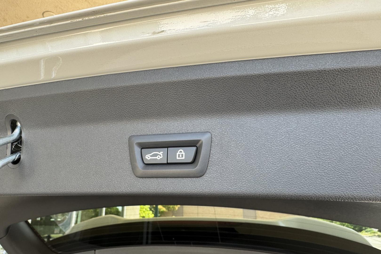 2022 Alpine White /Sakhir Orange/Black Leather BMW X3 M Competition Package (5YM13EC09N9) with an Inine 6 Cyl Twin Turbo engine, Automatic 8 Speed transmission, located at 2304 W. Main St., Boise, ID, 83702, (208) 342-7777, 43.622105, -116.218658 - Looking For Sport? How about 503 horsepower and 479 pound-feet of Torque! Only 8,000 Miles! - Photo#27