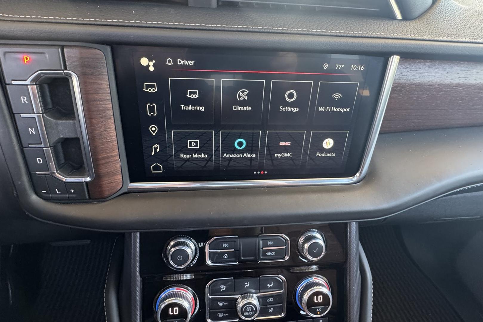 2023 White /Alpine Umber GMC Yukon Denali Ultimate (1GKS2KKT6PR) with an 6 Cyl 3.0 Liter Turbo Diesel engine, Automatic 10 Speed transmission, located at 2304 W. Main St., Boise, ID, 83702, (208) 342-7777, 43.622105, -116.218658 - Rear Entertainment System! Panoramic Sunroof! - Photo#17