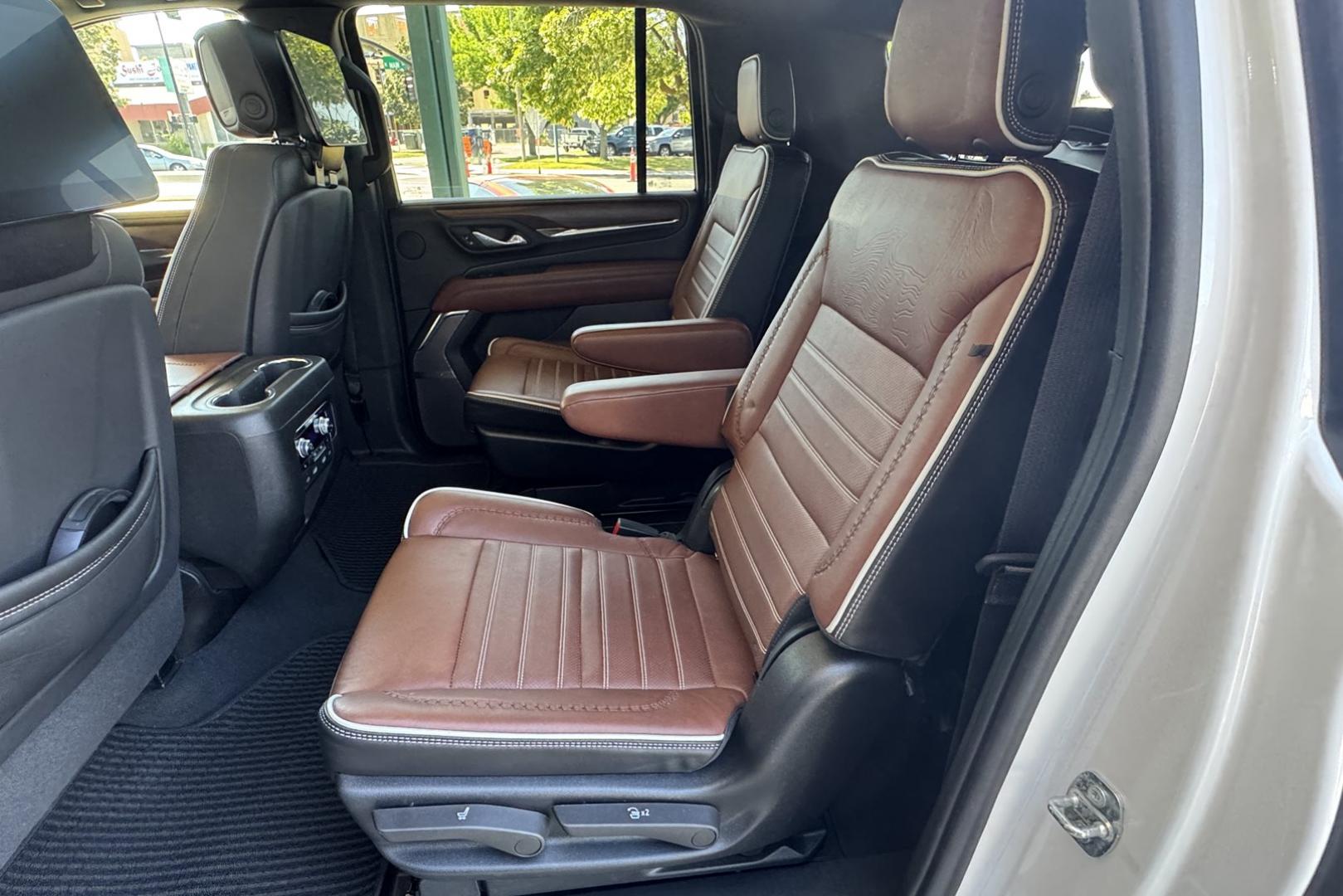 2023 White /Alpine Umber GMC Yukon Denali Ultimate (1GKS2KKT6PR) with an 6 Cyl 3.0 Liter Turbo Diesel engine, Automatic 10 Speed transmission, located at 2304 W. Main St., Boise, ID, 83702, (208) 342-7777, 43.622105, -116.218658 - Rear Entertainment System! Panoramic Sunroof! - Photo#23