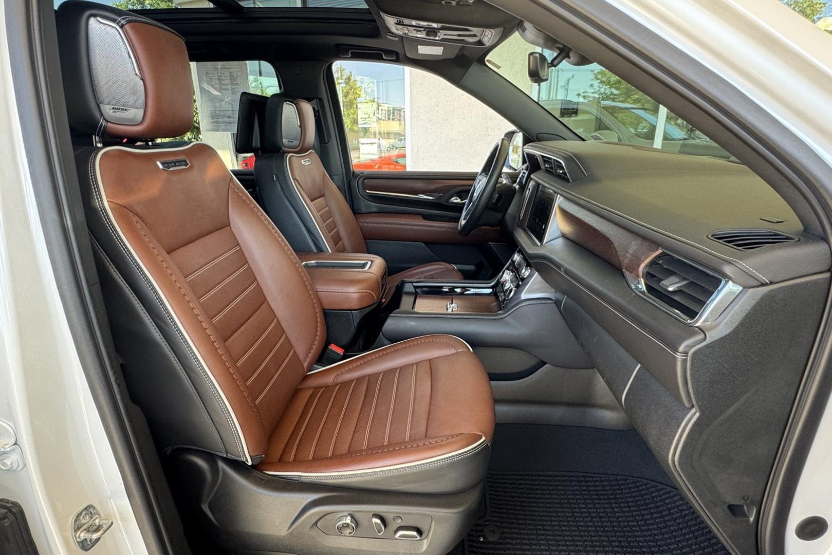 2023 White /Alpine Umber GMC Yukon Denali Ultimate (1GKS2KKT6PR) with an 6 Cyl 3.0 Liter Turbo Diesel engine, Automatic 10 Speed transmission, located at 2304 W. Main St., Boise, ID, 83702, (208) 342-7777, 43.622105, -116.218658 - Rear Entertainment System! Panoramic Sunroof! - Photo#31