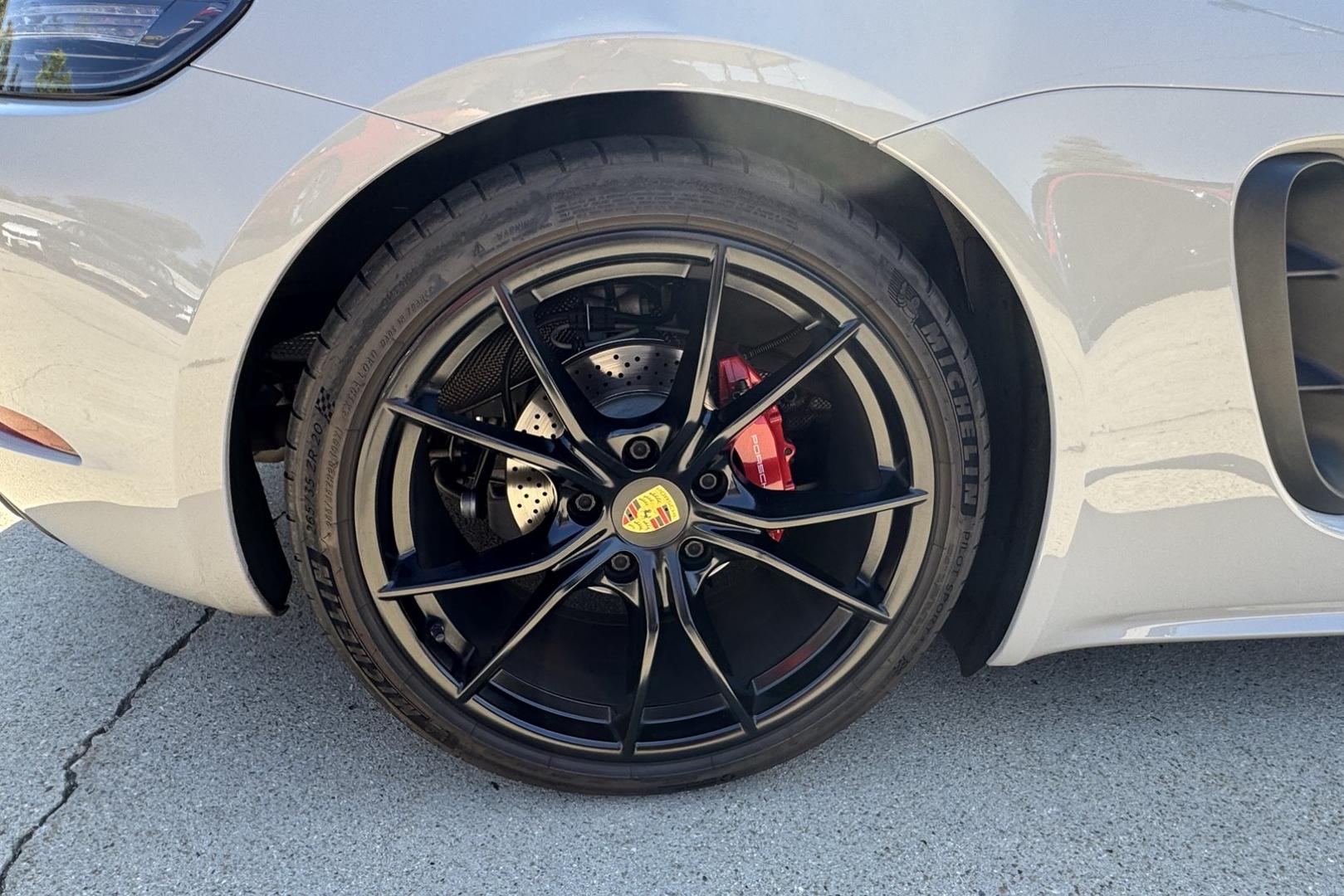 2018 Agate Grey /Black Alacantra Porsche 718 Boxster GTS Roadster (WP0CB2A8XJS) with an 4 Cyl 2.5 Liter Turbo engine, Automatic 7 Speed transmission, located at 2304 W. Main St., Boise, ID, 83702, (208) 342-7777, 43.622105, -116.218658 - Photo#25