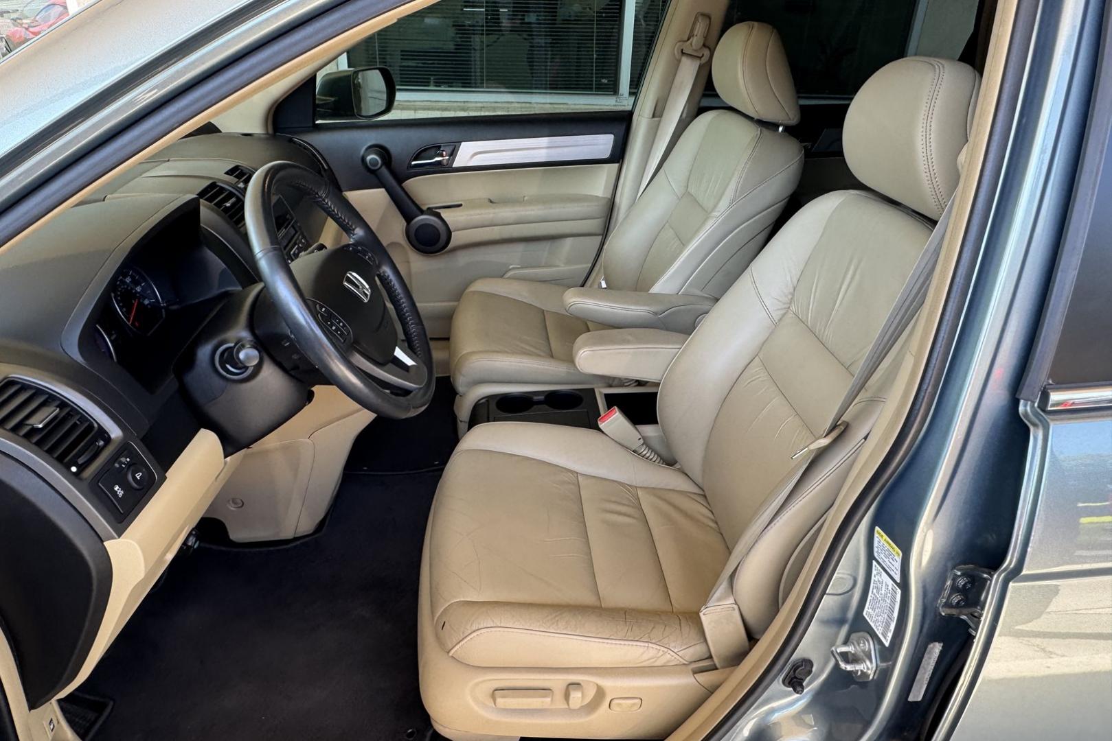 2010 Opal Sage Metallic /Tan Honda CR-V EX-L (5J6RE4H77AL) with an 4 Cyl 2.4 Liter engine, Automatic transmission, located at 2304 W. Main St., Boise, ID, 83702, (208) 342-7777, 43.622105, -116.218658 - Rare Find! 50k Actual Miles! New Tires! Ready To Go! - Photo#7