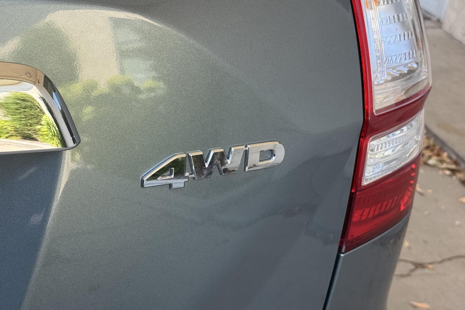 2010 Opal Sage Metallic /Tan Honda CR-V EX-L (5J6RE4H77AL) with an 4 Cyl 2.4 Liter engine, Automatic transmission, located at 2304 W. Main St., Boise, ID, 83702, (208) 342-7777, 43.622105, -116.218658 - Rare Find! 50k Actual Miles! New Tires! Ready To Go! - Photo#17