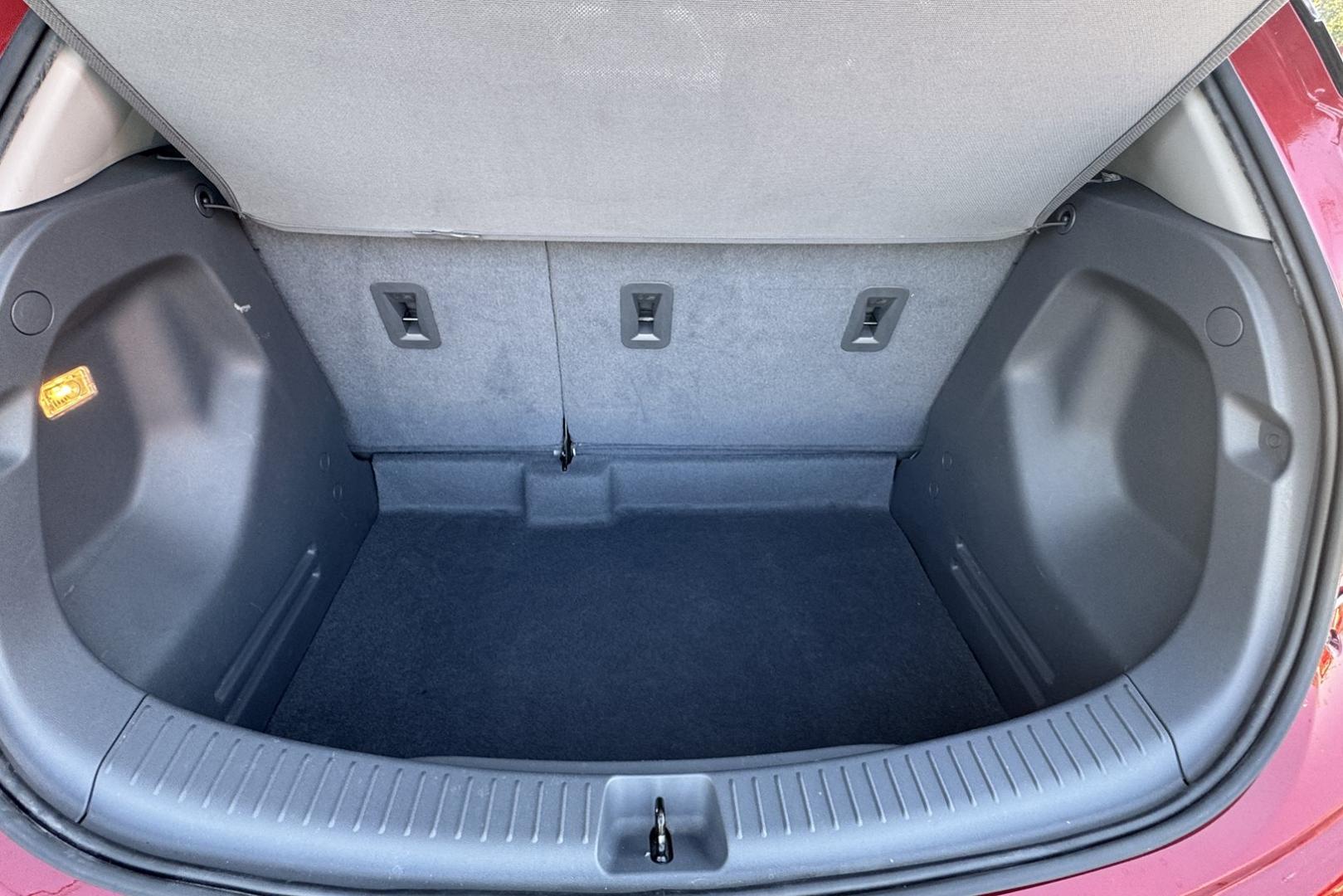 2019 Cajun Red /Gray Chevrolet Bolt LT (1G1FY6S0XK4) with an 60 kWh engine, Automatic transmission, located at 2304 W. Main St., Boise, ID, 83702, (208) 342-7777, 43.622105, -116.218658 - Battery Warranty Until July 18th, 2030 or 115,586 Miles! - Photo#19