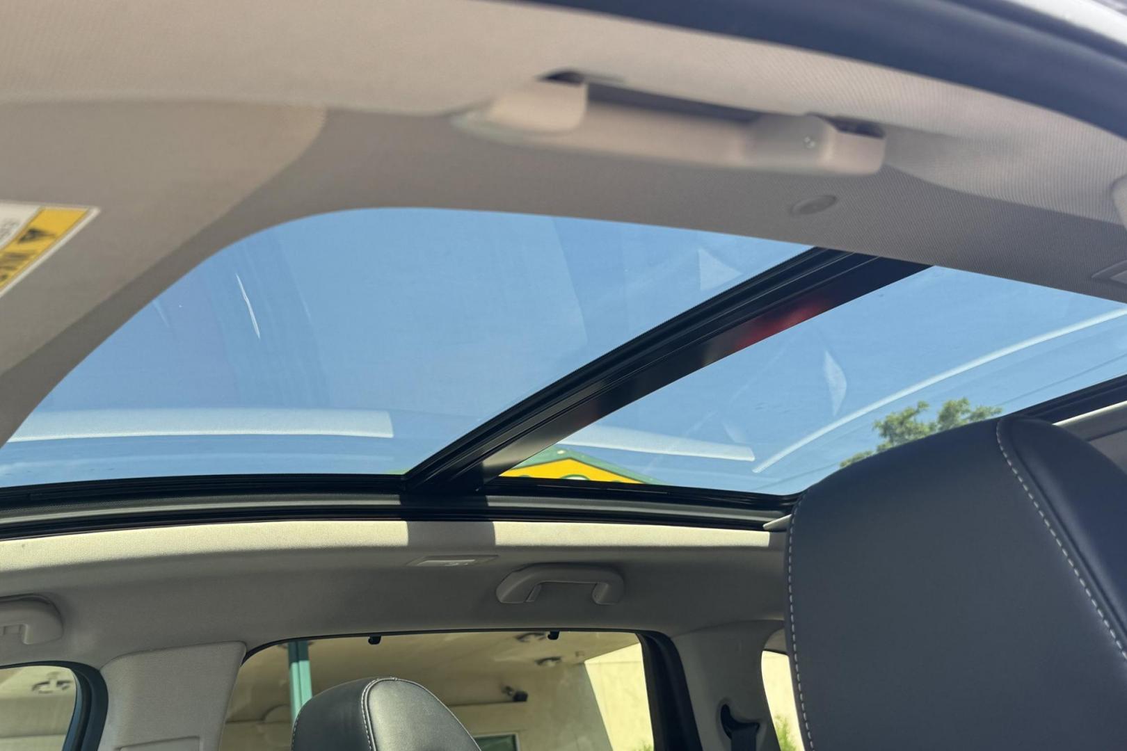 2022 Liquid Carbon Metallic /Ebony Acura MDX Technology (5J8YE1H49NL) with an V6 3.5 Liter engine, Automatic 10 Speed transmission, located at 2304 W. Main St., Boise, ID, 83702, (208) 342-7777, 43.622105, -116.218658 - One Owner Idaho MDX! Must See! Must Drive! - Photo#6