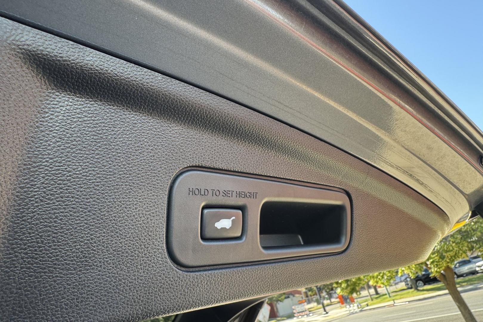 2022 Liquid Carbon Metallic /Ebony Acura MDX Technology (5J8YE1H49NL) with an V6 3.5 Liter engine, Automatic 10 Speed transmission, located at 2304 W. Main St., Boise, ID, 83702, (208) 342-7777, 43.622105, -116.218658 - One Owner Idaho MDX! Must See! Must Drive! - Photo#32
