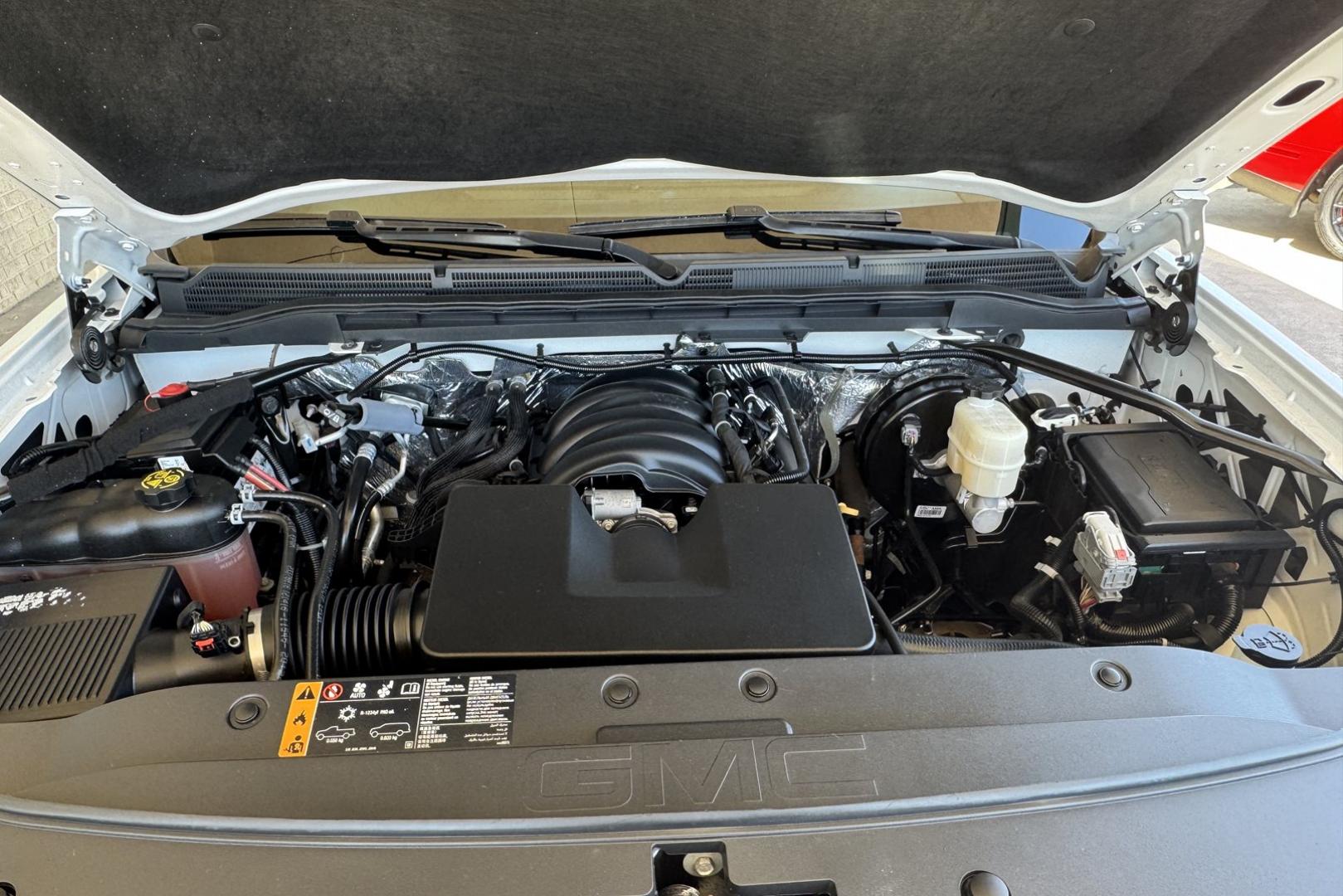 2017 Summit White /Gray GMC Sierra 1500 (1GTV2LEH3HZ) with an V8 5.3 Liter engine, Automatic 6 Speed transmission, located at 2304 W. Main St., Boise, ID, 83702, (208) 342-7777, 43.622105, -116.218658 - New Tires! Seats Six! - Photo#11