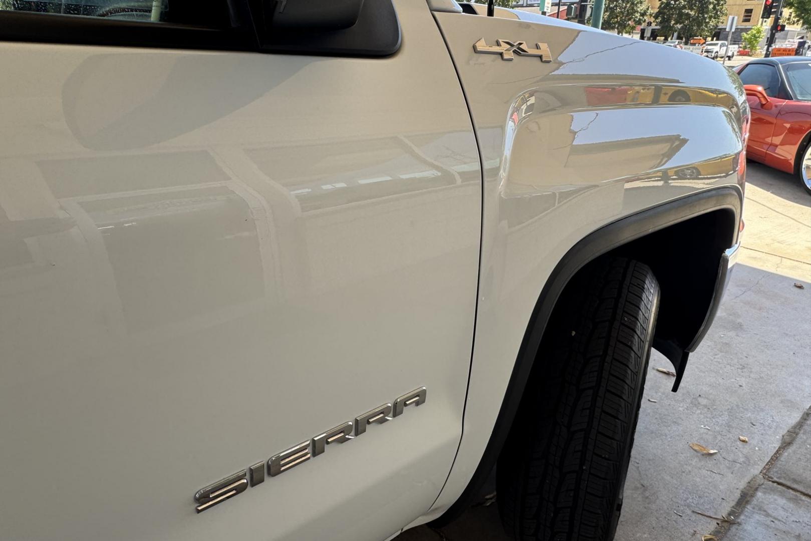 2017 Summit White /Gray GMC Sierra 1500 (1GTV2LEH3HZ) with an V8 5.3 Liter engine, Automatic 6 Speed transmission, located at 2304 W. Main St., Boise, ID, 83702, (208) 342-7777, 43.622105, -116.218658 - New Tires! Seats Six! - Photo#10