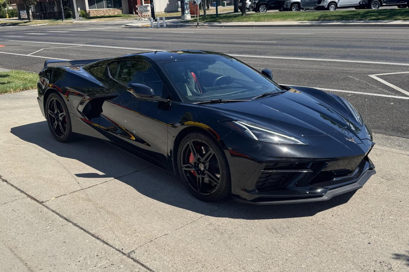 2021 Black /Ebony Chevrolet Corvette Stingray 3LT Z51 (1G1YC2D48M5) with an V8 6.2 Liter engine, Automatic 8 Speed transmission, located at 2304 W. Main St., Boise, ID, 83702, (208) 342-7777, 43.622105, -116.218658 - Photo#3