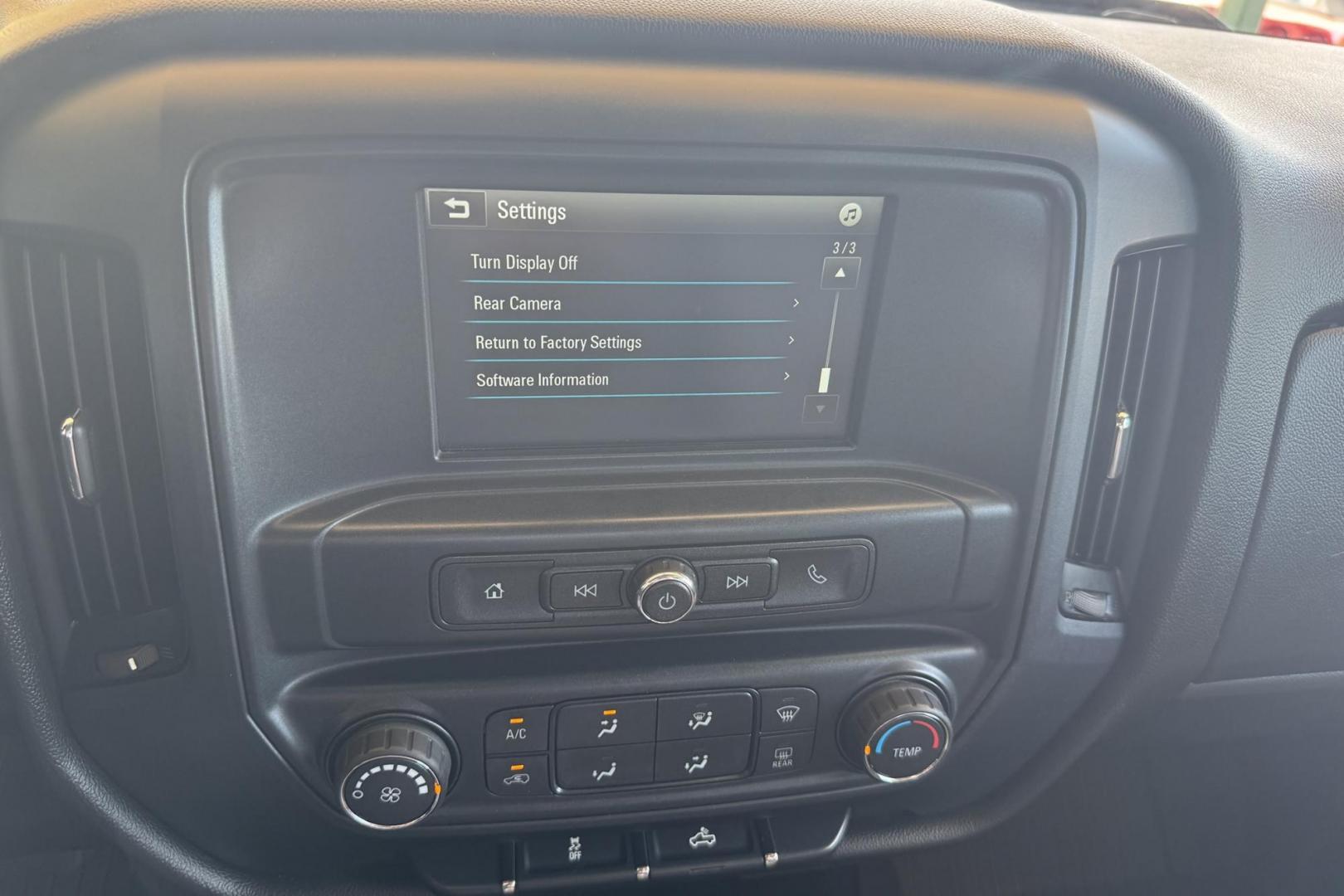 2018 Chevrolet Silverado 1500 Custom (1GCVKPEC9JZ) with an V8 5.3 Liter engine, Automatic 6 Speed transmission, located at 2304 W. Main St., Boise, ID, 83702, (208) 342-7777, 43.622105, -116.218658 - Sharp Looking 4x4! Seats 6! - Photo#6