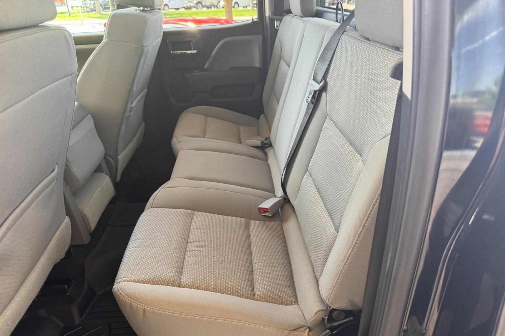 2018 Chevrolet Silverado 1500 Custom (1GCVKPEC9JZ) with an V8 5.3 Liter engine, Automatic 6 Speed transmission, located at 2304 W. Main St., Boise, ID, 83702, (208) 342-7777, 43.622105, -116.218658 - Sharp Looking 4x4! Seats 6! - Photo#12