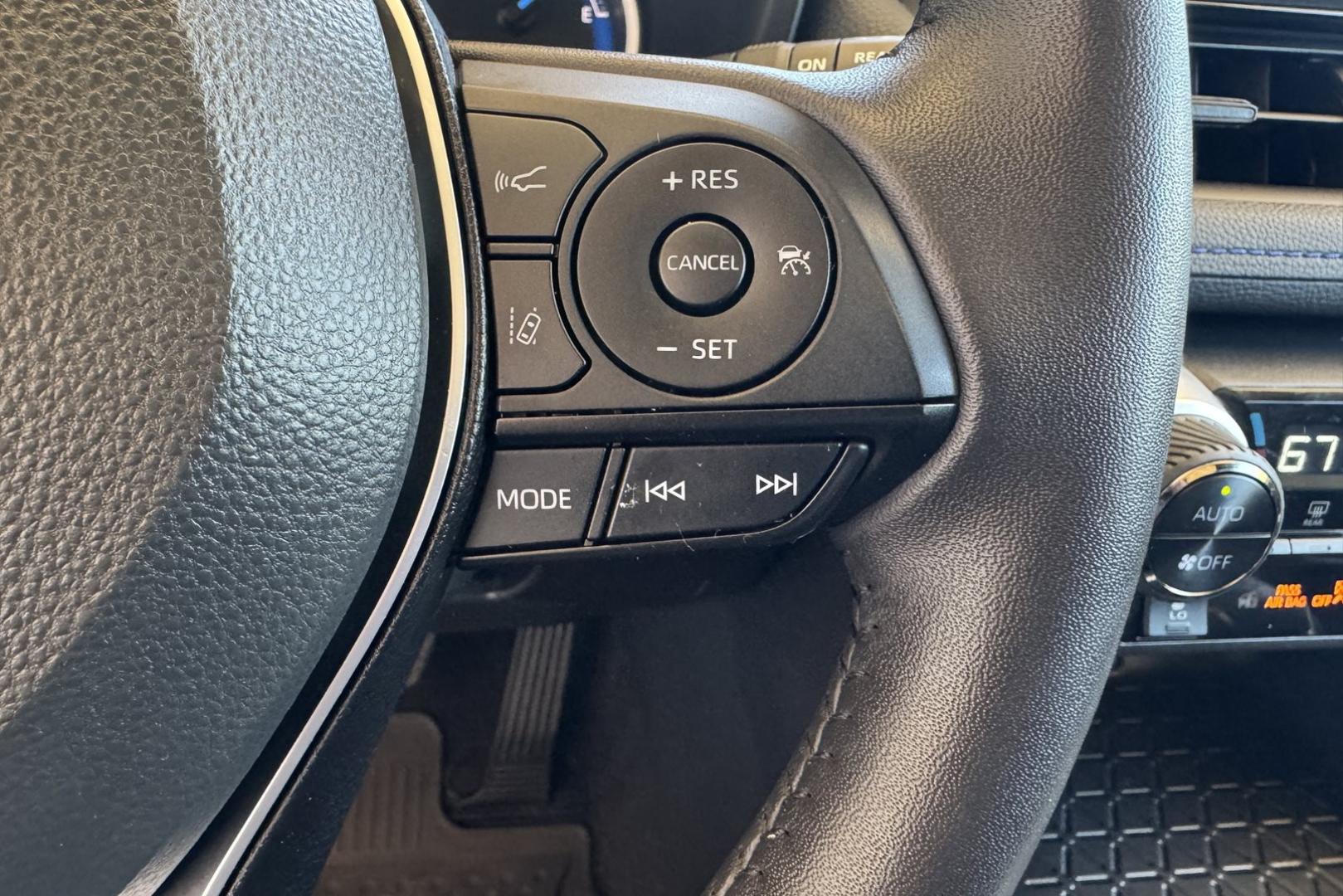 2024 Silver /Black Toyota RAV4 Hybrid SE (2T3T6RFV1RW) with an 4 Cyl 2.5 Liter Hybrid engine, Automatic transmission, located at 2304 W. Main St., Boise, ID, 83702, (208) 342-7777, 43.622105, -116.218658 - Photo#10