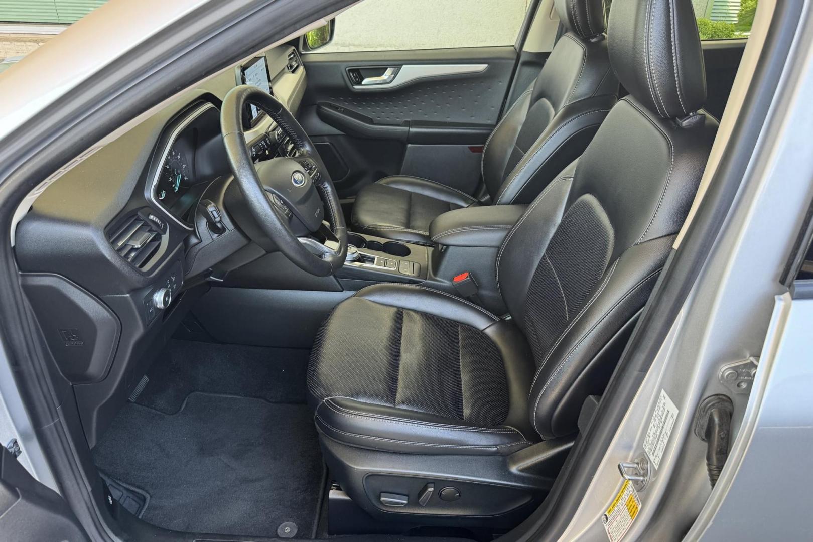 2020 Silver /Black Ford Escape SEL (1FMCU9H6XLU) with an 3 Cyl 1.5 LIter Turbo engine, Automatic 8 Speed transmission, located at 2304 W. Main St., Boise, ID, 83702, (208) 342-7777, 43.622105, -116.218658 - Photo#11