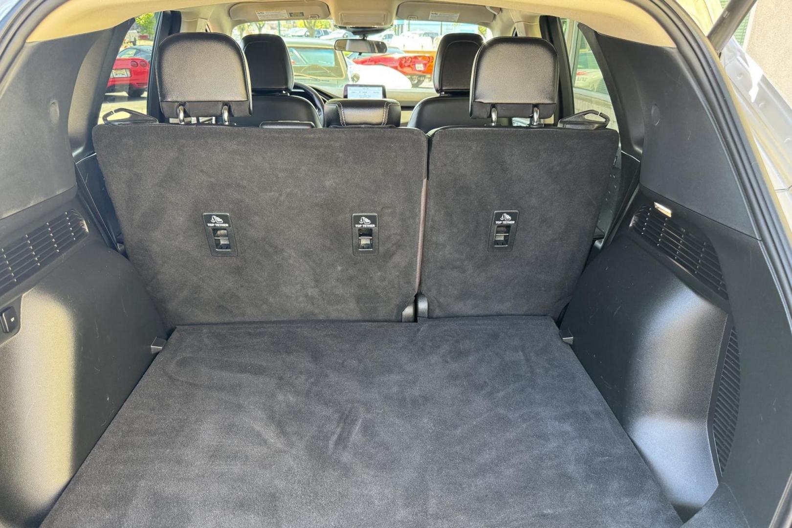 2020 Silver /Black Ford Escape SEL (1FMCU9H6XLU) with an 3 Cyl 1.5 LIter Turbo engine, Automatic 8 Speed transmission, located at 2304 W. Main St., Boise, ID, 83702, (208) 342-7777, 43.622105, -116.218658 - Photo#21