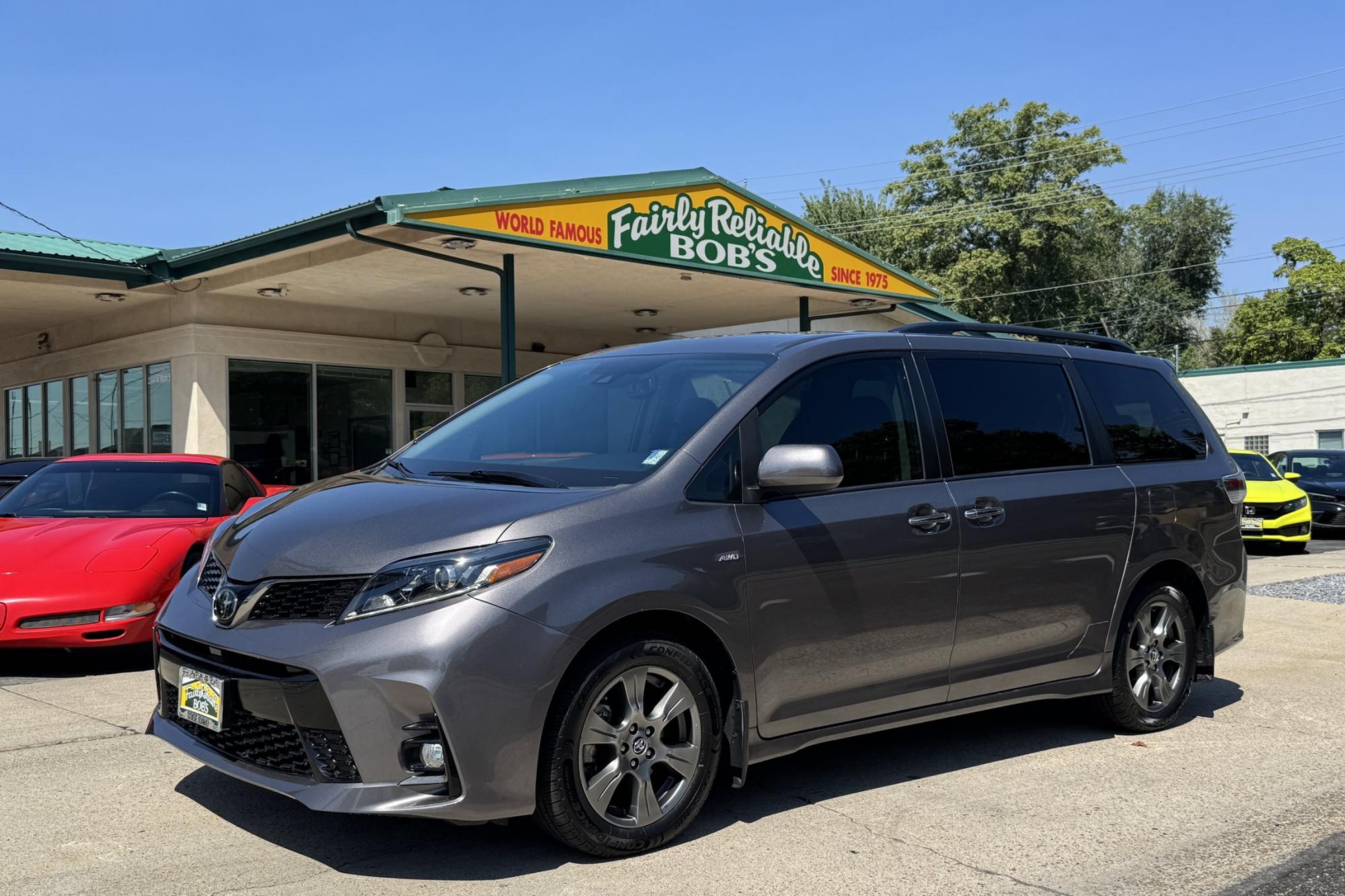 photo of 2019 Toyota Sienna SE Premium All Wheel Drive