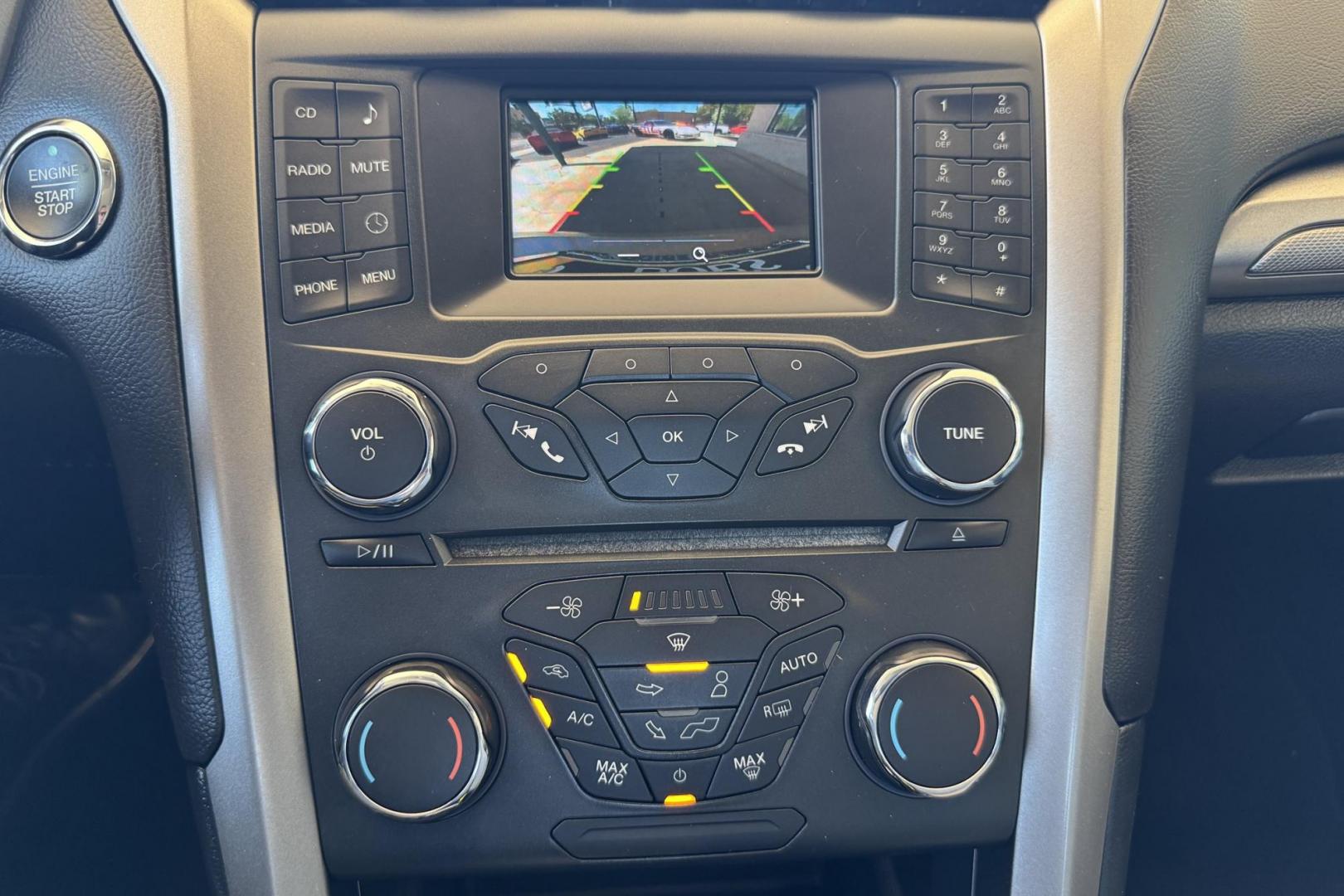 2018 Sandstone /Tan Ford Fusion (3FA6P0UU3JR) with an 4 Cyl 2.0 Liter Hybrid engine, Automatic transmission, located at 2304 W. Main St., Boise, ID, 83702, (208) 342-7777, 43.622105, -116.218658 - Only 6k Miles! Ready To Go! - Photo#4