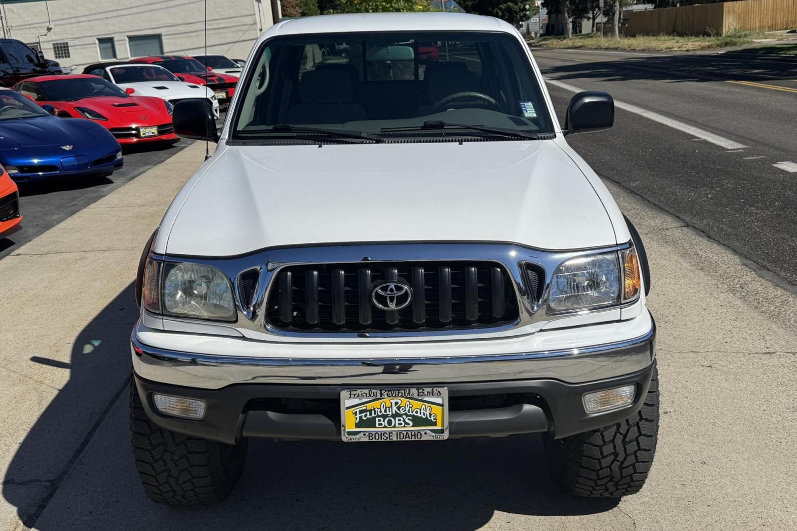 2001 White /Gray Toyota Tacoma SR5 TRD Off Road (5TEHN72N91Z) with an V6 3.4 Liter engine, Automatic transmission, located at 2304 W. Main St., Boise, ID, 83702, (208) 342-7777, 43.622105, -116.218658 - New Tires! Amazing Condition! - Photo#3
