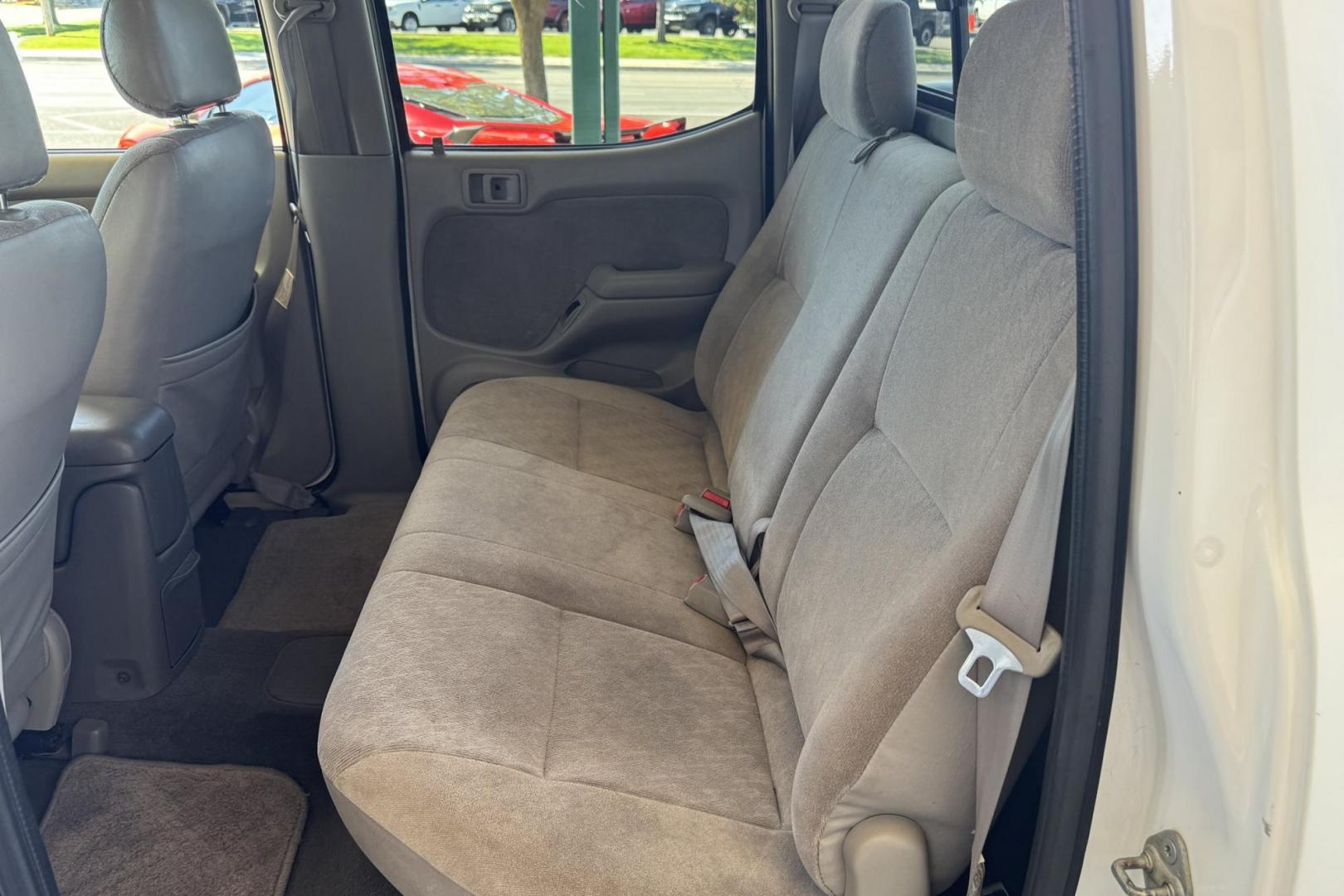 2001 White /Gray Toyota Tacoma SR5 TRD Off Road (5TEHN72N91Z) with an V6 3.4 Liter engine, Automatic transmission, located at 2304 W. Main St., Boise, ID, 83702, (208) 342-7777, 43.622105, -116.218658 - New Tires! Amazing Condition! - Photo#6