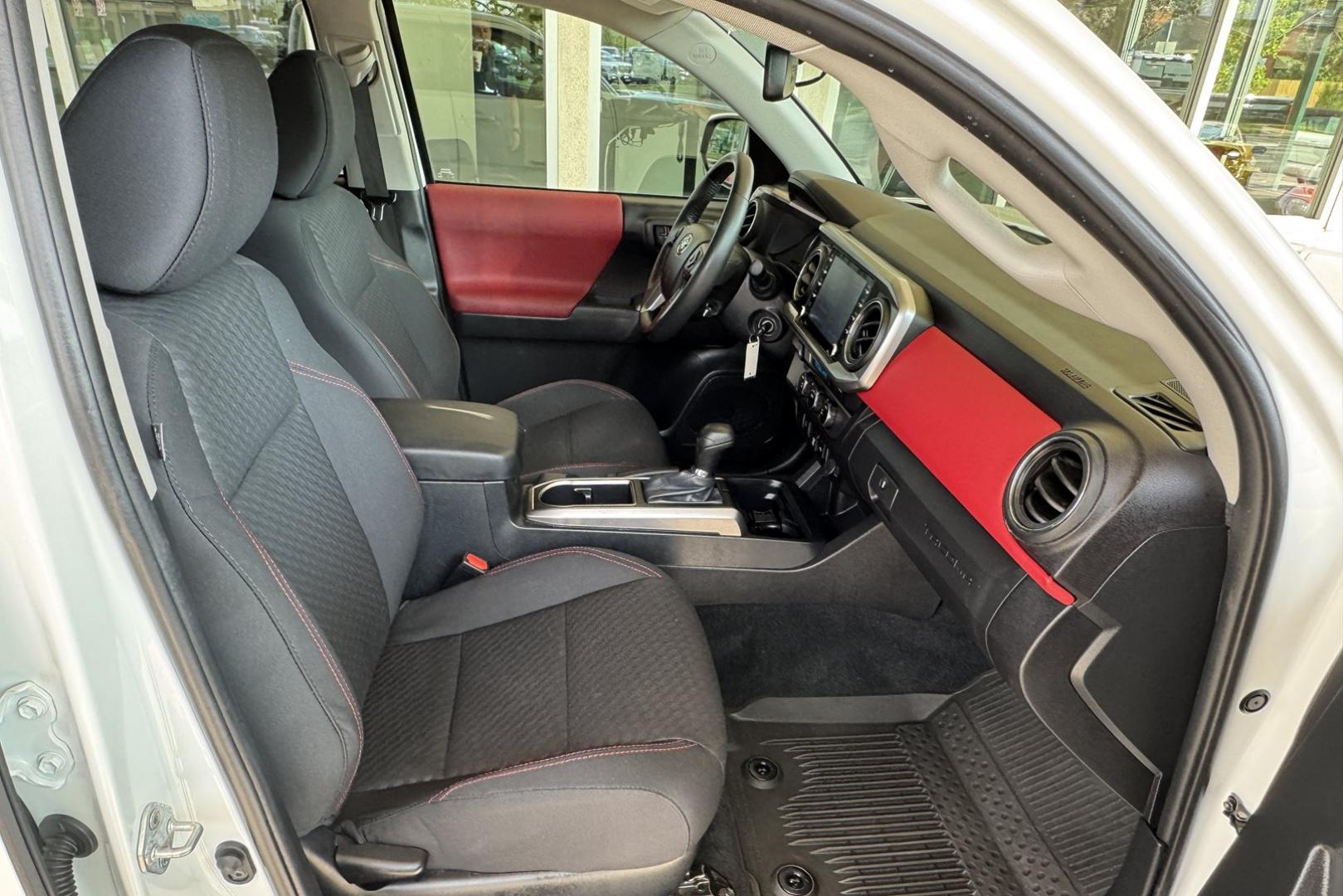 2022 Super White /Black Toyota Tacoma SR5 (3TMAZ5CN7NM) with an V6 3.5 Liter engine, Automatic 6 Speed transmission, located at 2304 W. Main St., Boise, ID, 83702, (208) 342-7777, 43.622105, -116.218658 - New Tires! Ready To Go! - Photo#13