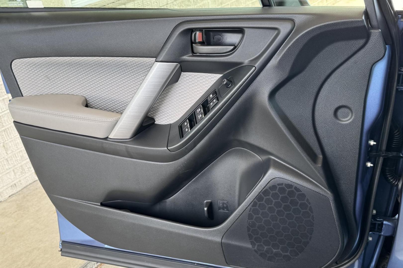 2018 Quartz Blue Pearl /Gray Subaru Forester Premium (JF2SJAGCXJH) with an H4 2.5 Liter engine, Automatic transmission, located at 2304 W. Main St., Boise, ID, 83702, (208) 342-7777, 43.622105, -116.218658 - Clean Low Mileage Forester! - Photo#9