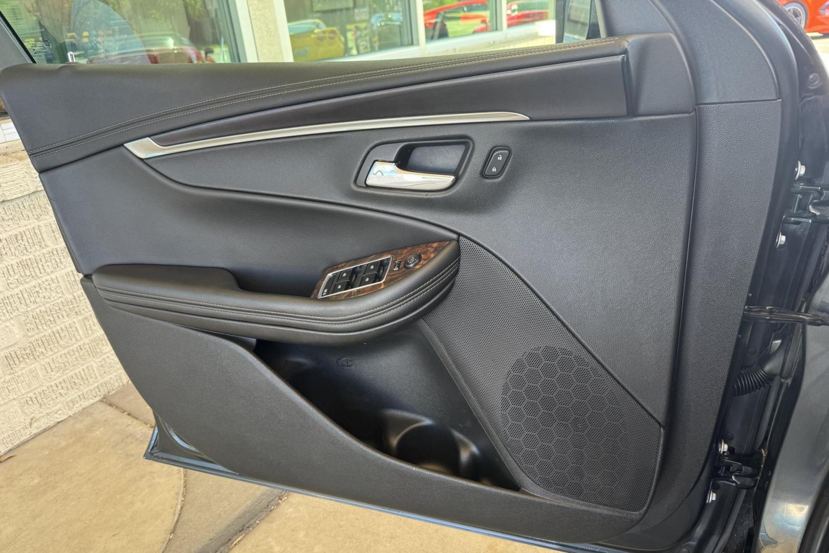 2014 Granite Crystal Metallic /Black Chevrolet Impala LTZ (2G1155S30E9) with an V6 3.6 Liter engine, Automatic transmission, located at 2304 W. Main St., Boise, ID, 83702, (208) 342-7777, 43.622105, -116.218658 - Smooth Ride! Great Cars! - Photo#5