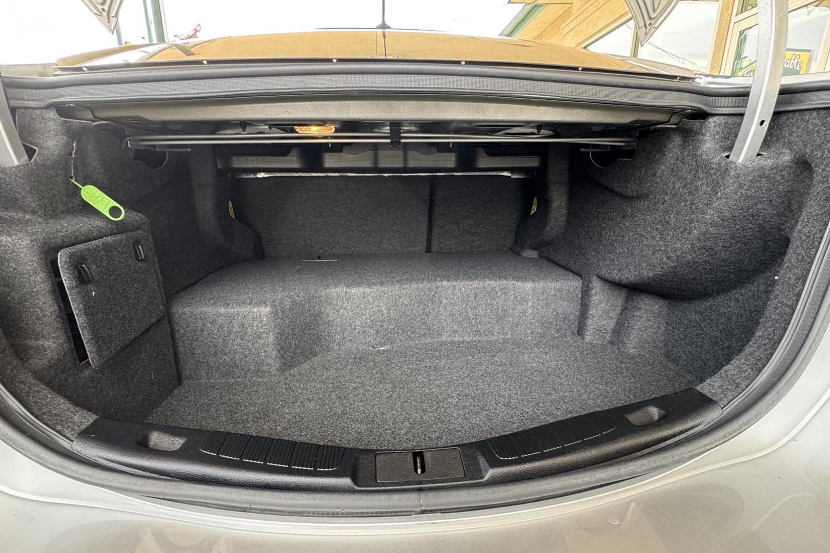 2018 Silver /Gray Ford Fusion (3FA6P0UU5JR) with an 4 Cyl 2.0 Liter Hybrid engine, Automatic transmission, located at 2304 W. Main St., Boise, ID, 83702, (208) 342-7777, 43.622105, -116.218658 - New Tires! Great Fuel Economy! Smooth Ride! - Photo#14