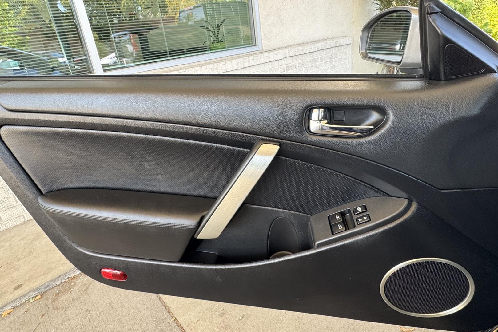 2007 Diamond Graphiet /Ebony Infiniti G35 (JNKCV54E67M) with an V6 3.5 Liter engine, 6 Speed Manual transmission, located at 2304 W. Main St., Boise, ID, 83702, (208) 342-7777, 43.622105, -116.218658 - Clean And Rare Manual Infiniti Coupe! - Photo#6