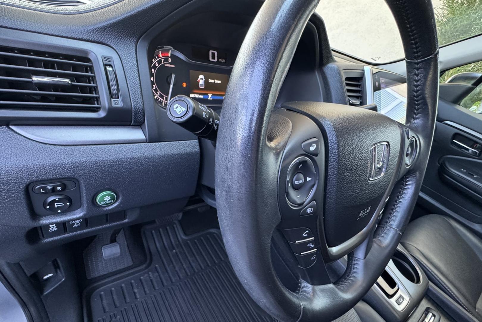 2019 Silver /Black Honda Ridgeline RTL-T (5FPYK3F67KB) with an V6 3.5 Liter engine, Automatic 6 Speed transmission, located at 2304 W. Main St., Boise, ID, 83702, (208) 342-7777, 43.622105, -116.218658 - Photo#19