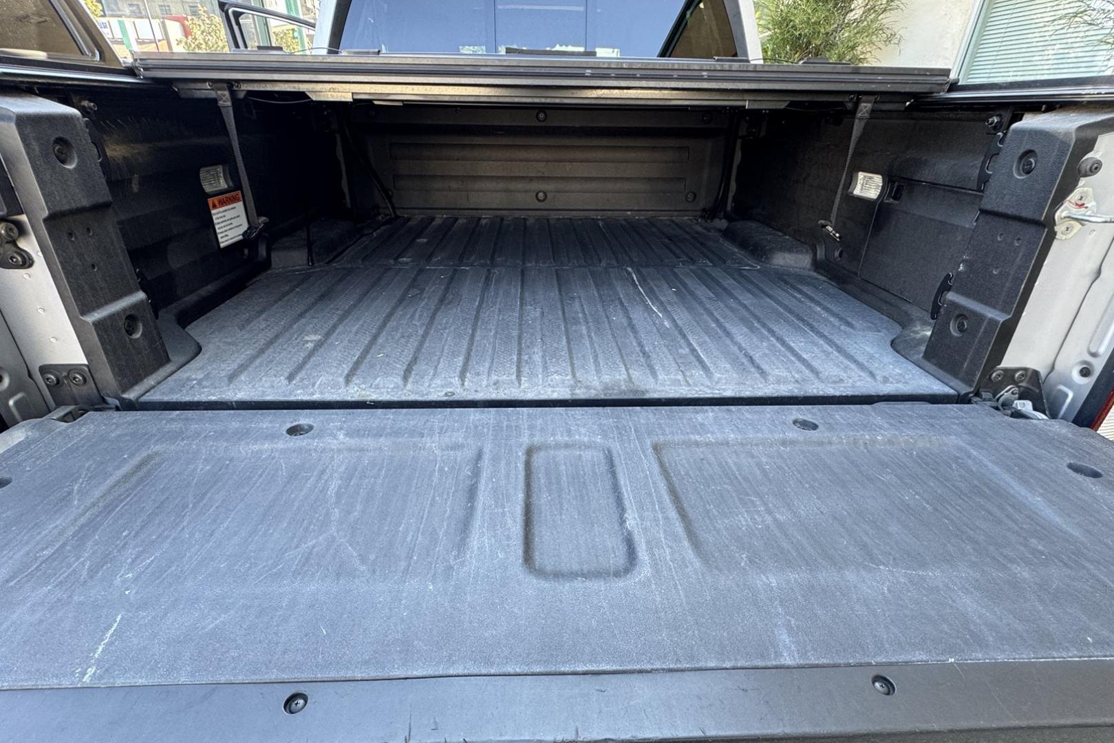 2019 Silver /Black Honda Ridgeline RTL-T (5FPYK3F67KB) with an V6 3.5 Liter engine, Automatic 6 Speed transmission, located at 2304 W. Main St., Boise, ID, 83702, (208) 342-7777, 43.622105, -116.218658 - Photo#18