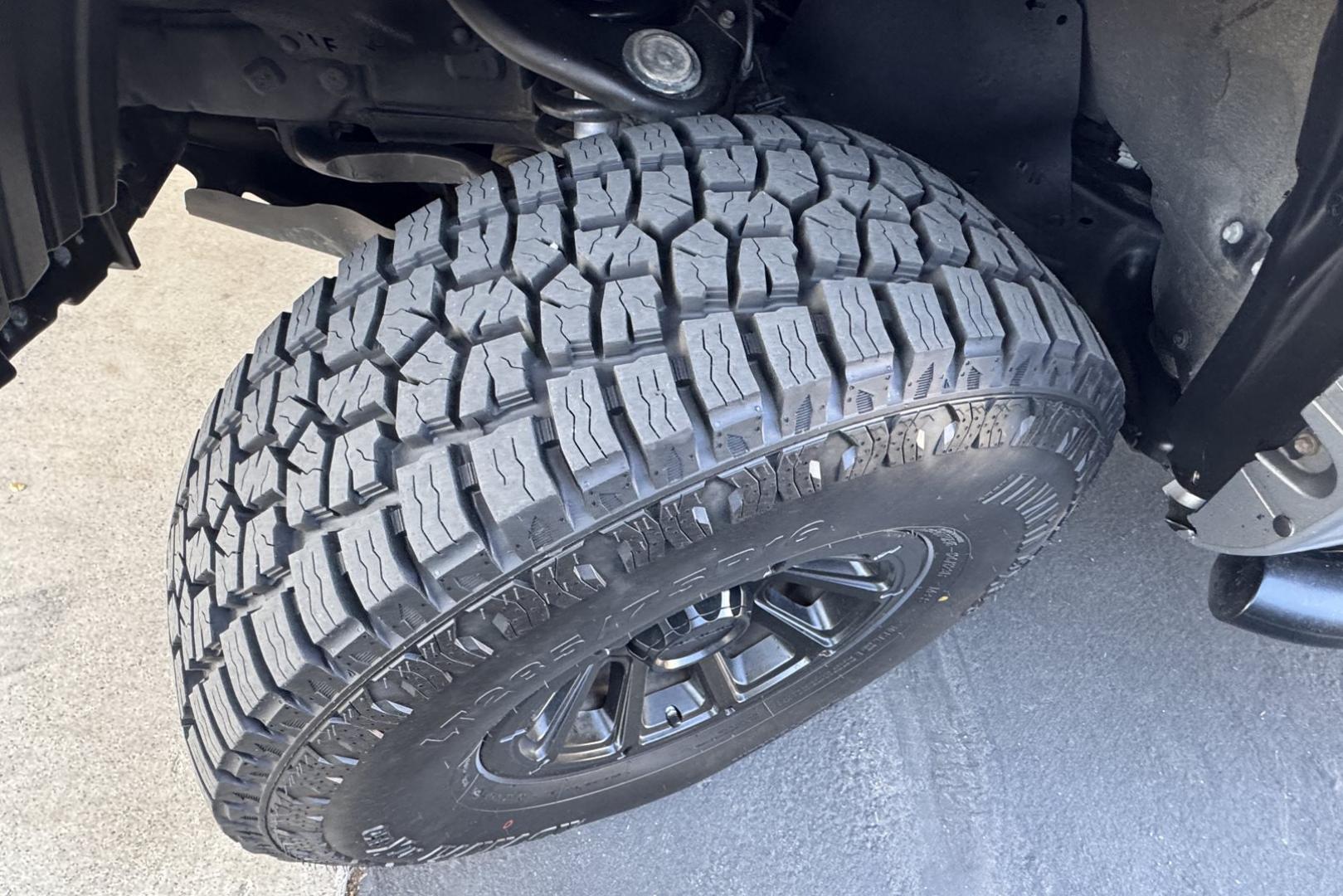 2014 Silver /Gray Toyota Tacoma SR5 (5TFLU4EN2EX) with an V6 4.0 Liter engine, Automatic transmission, located at 2304 W. Main St., Boise, ID, 83702, (208) 342-7777, 43.622105, -116.218658 - New Wheels And Tires! Matching Shell! Clean Toyota! - Photo#7