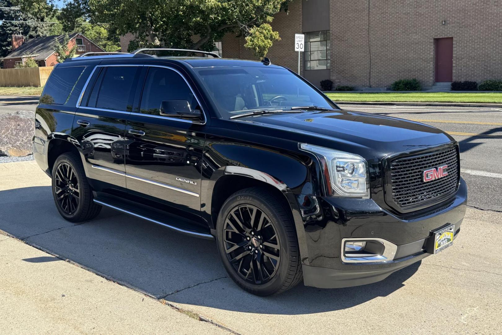 2015 Black /Jet Black GMC Yukon Denali (1GKS2CKJ2FR) with an V8 6.2 Liter engine, Automatic 8 Speed transmission, located at 2304 W. Main St., Boise, ID, 83702, (208) 342-7777, 43.622105, -116.218658 - Well Optioned! Clean With New Tires Too! - Photo#2