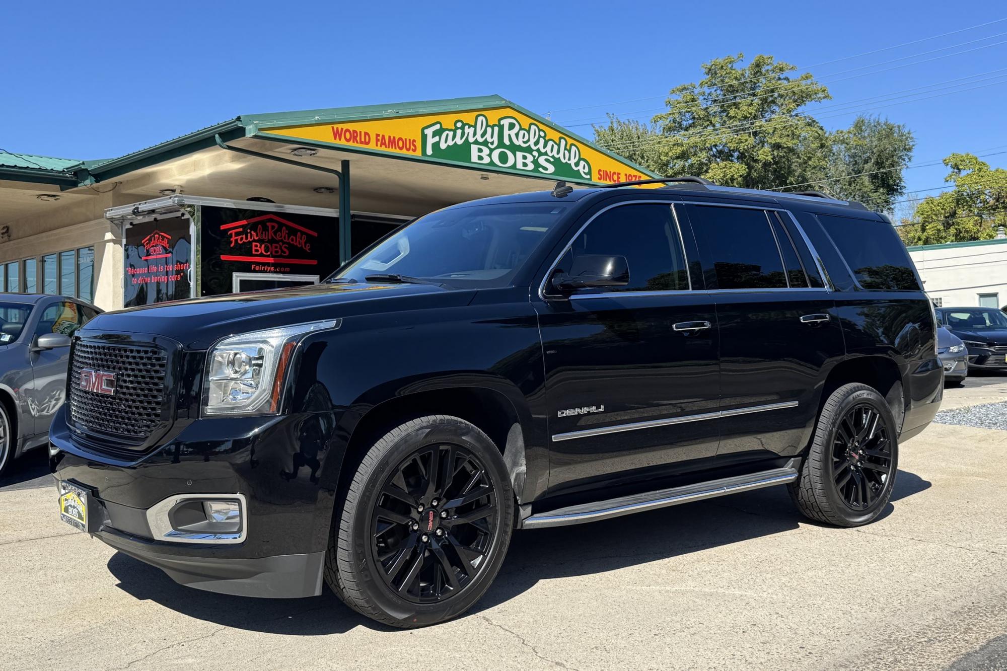 photo of 2015 GMC Yukon Denali 4x4